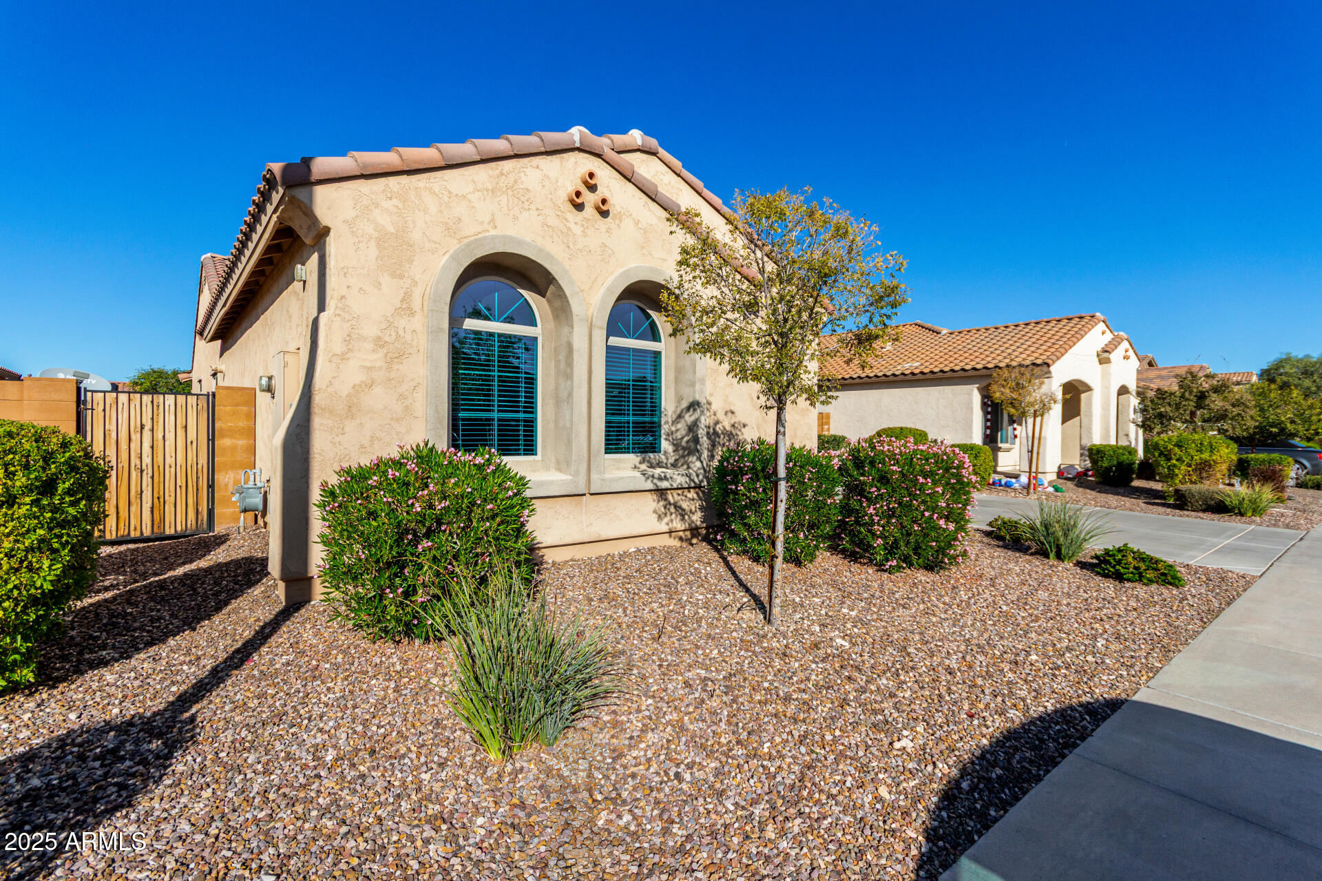 25958 W ORAIBI Drive