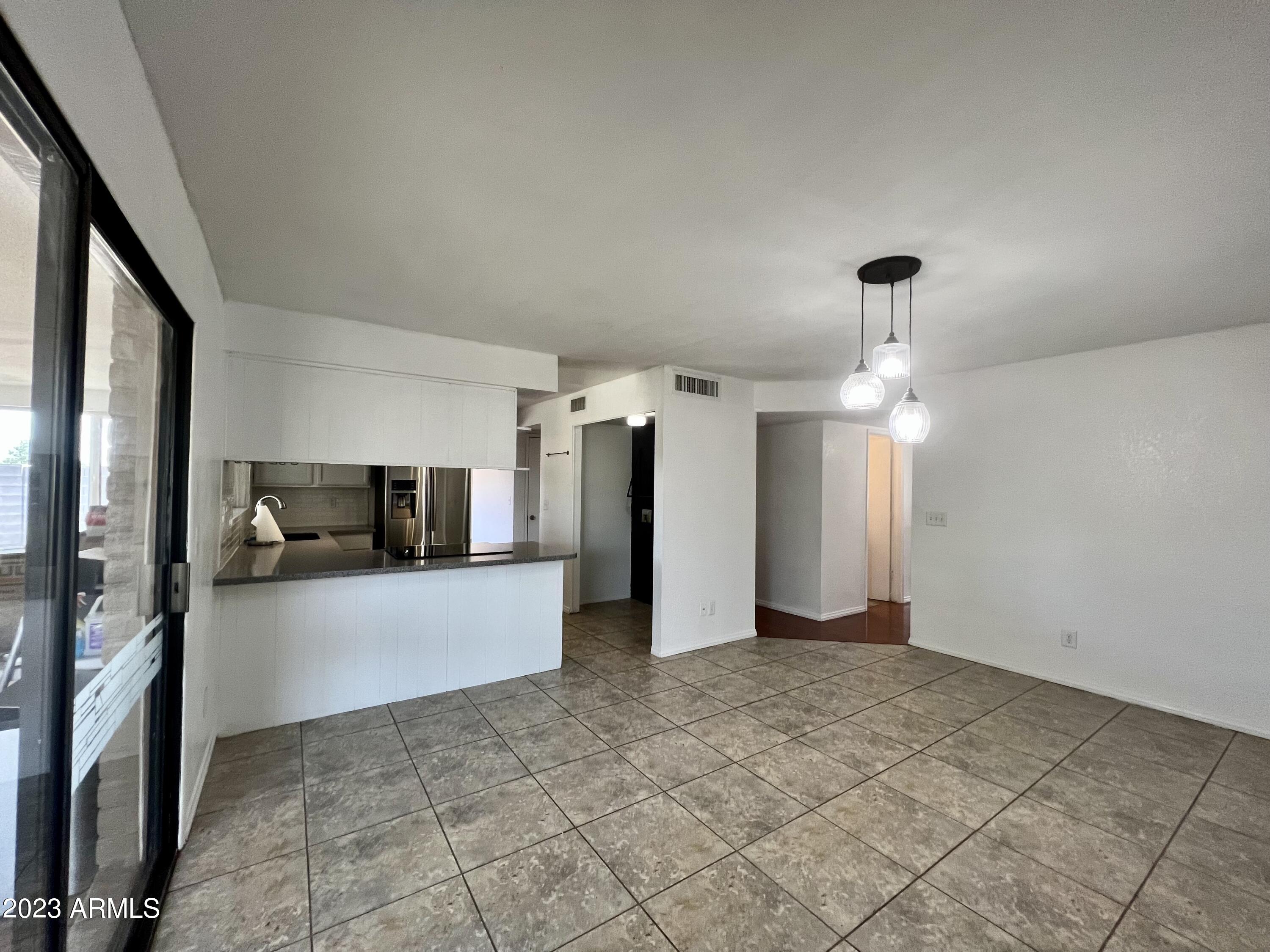 MONTEBELLO - Residential