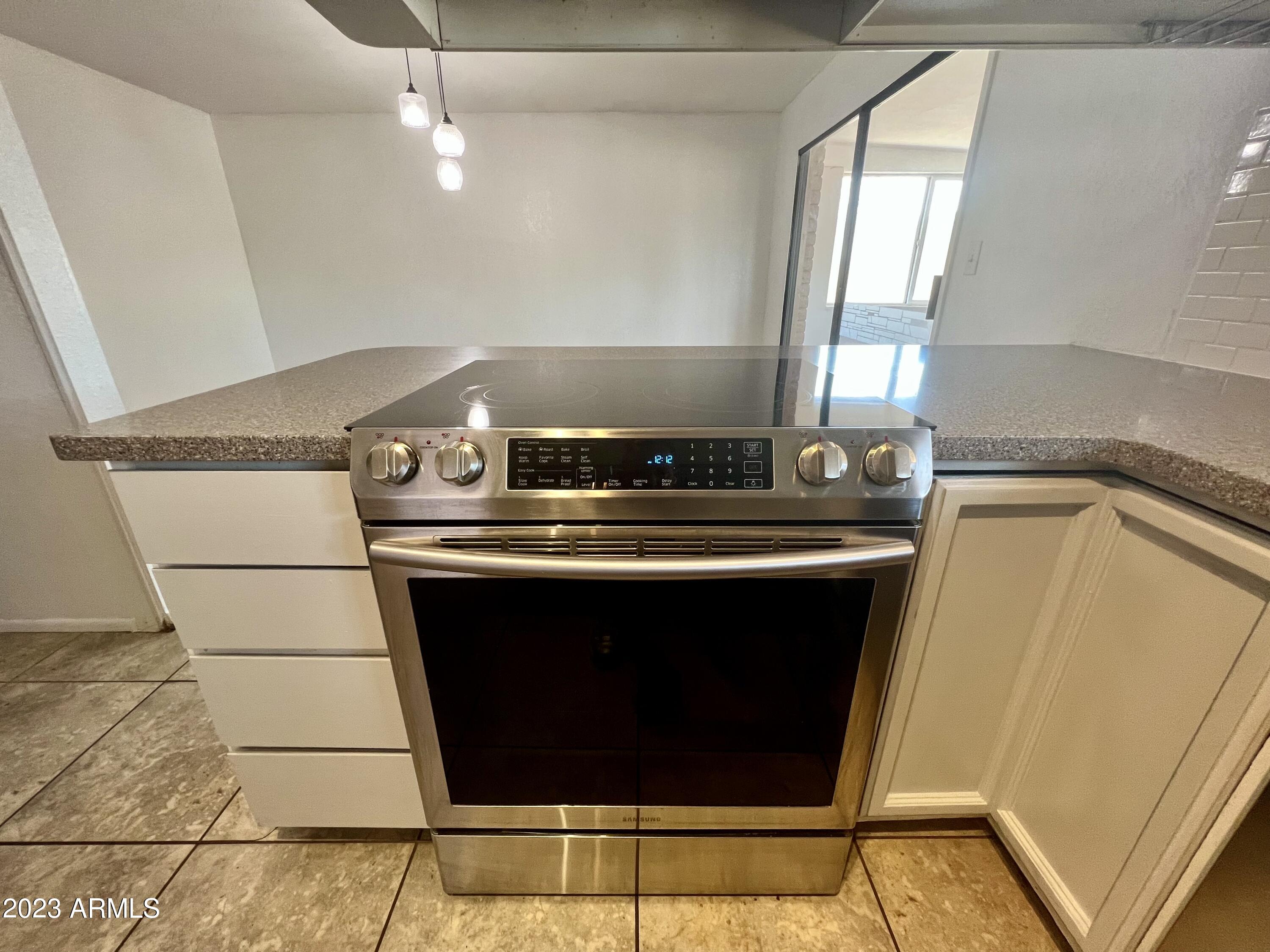 MONTEBELLO - Residential