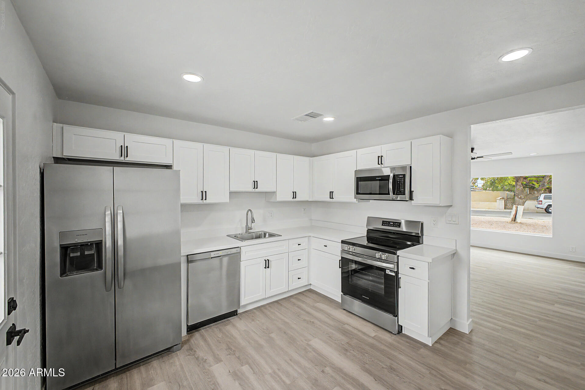 640 S PASADENA --