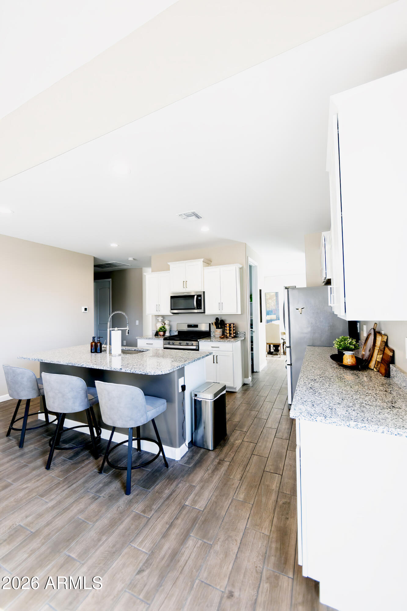 37830 W SANTA BARBARA Avenue