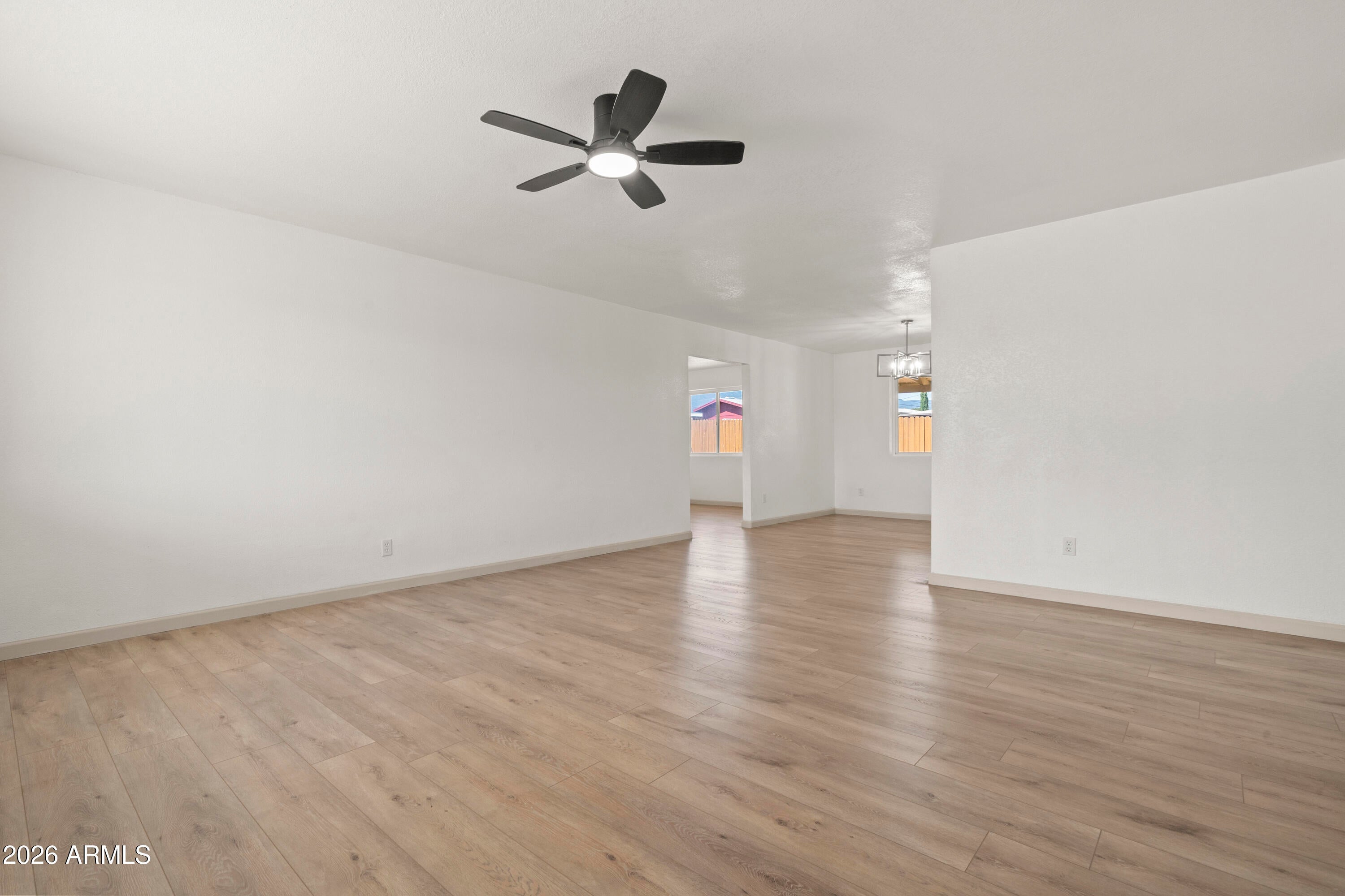 340 N LENZNER Avenue