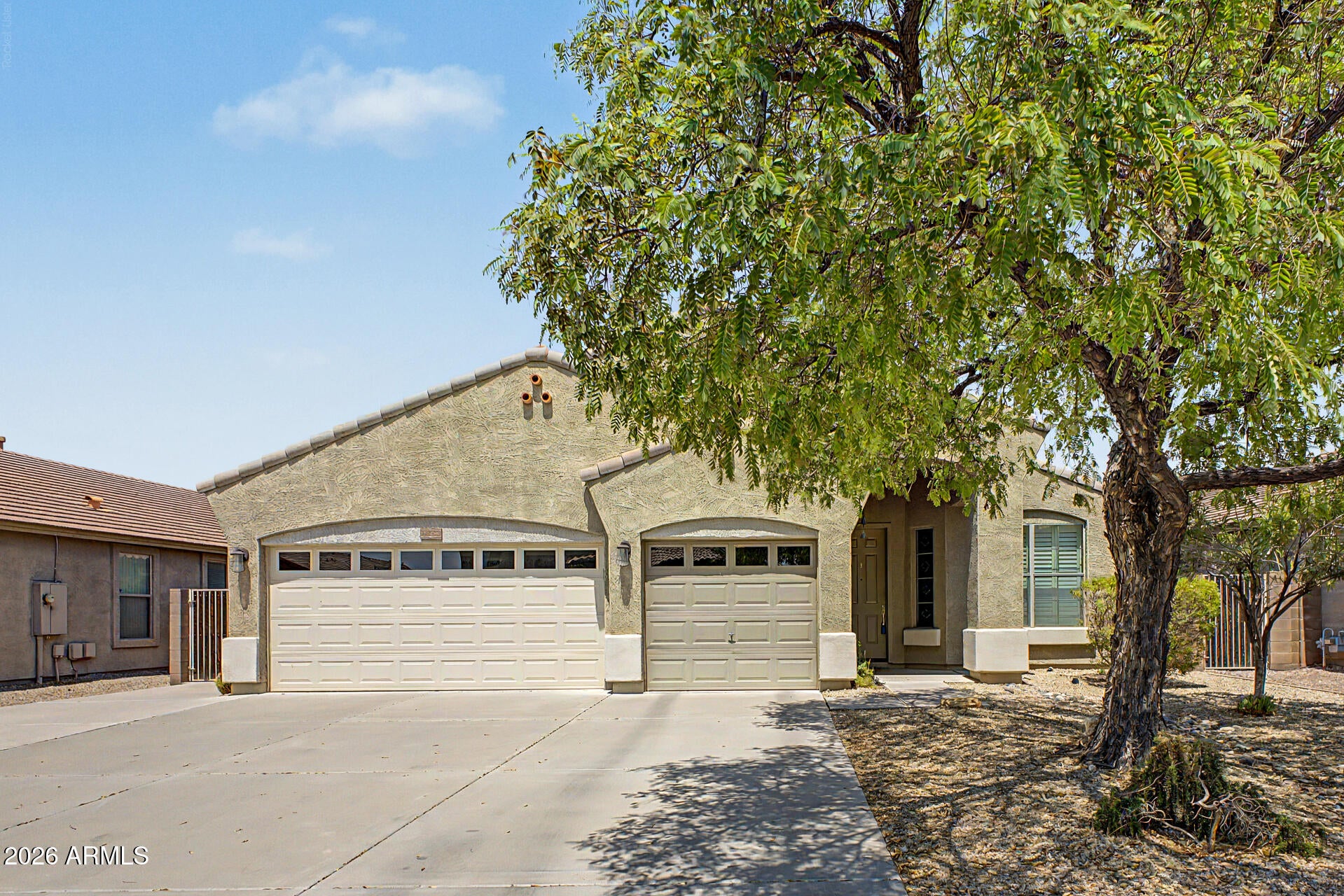 8352 W VOGEL Avenue