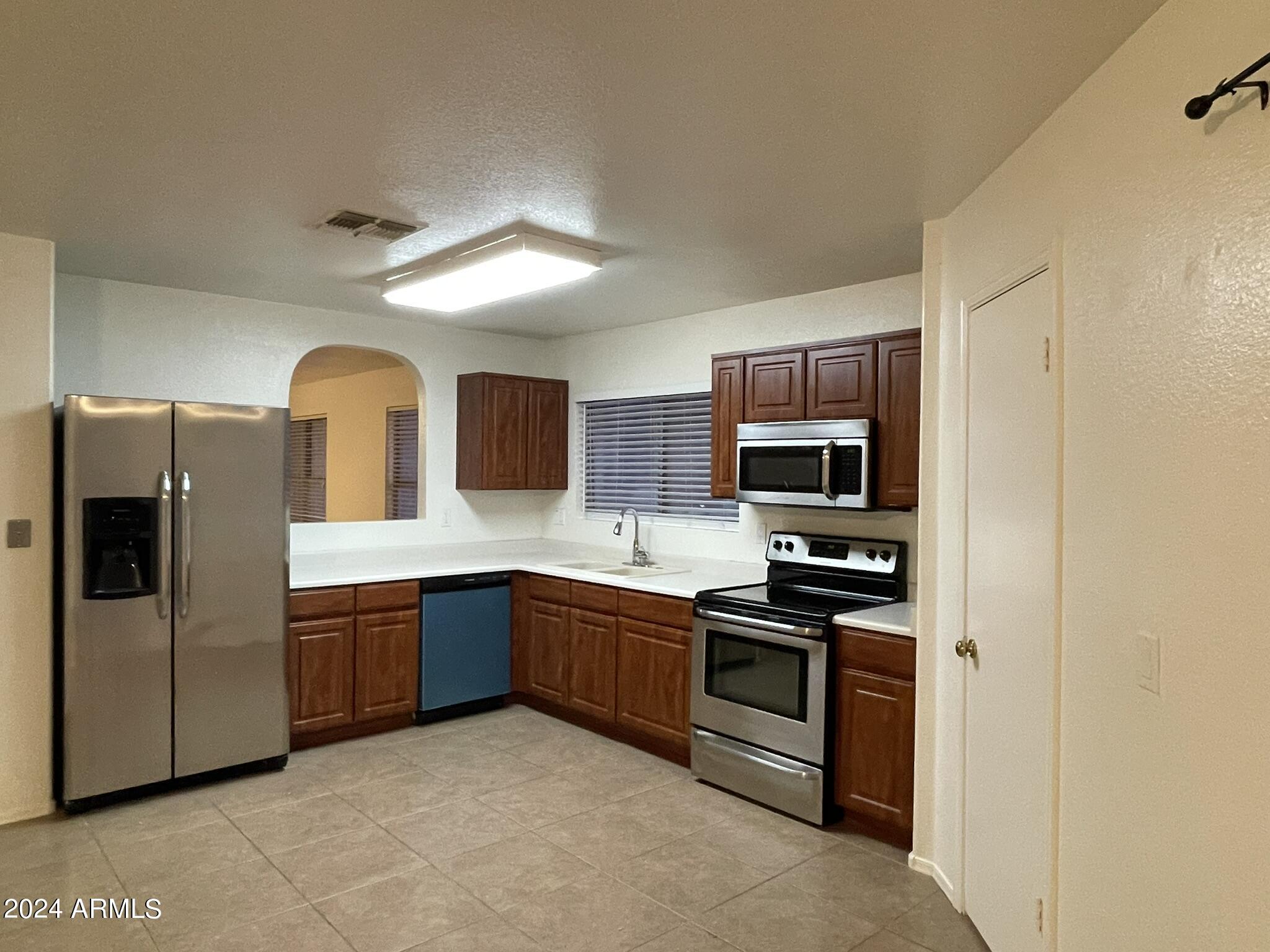 13564 W FARGO Drive