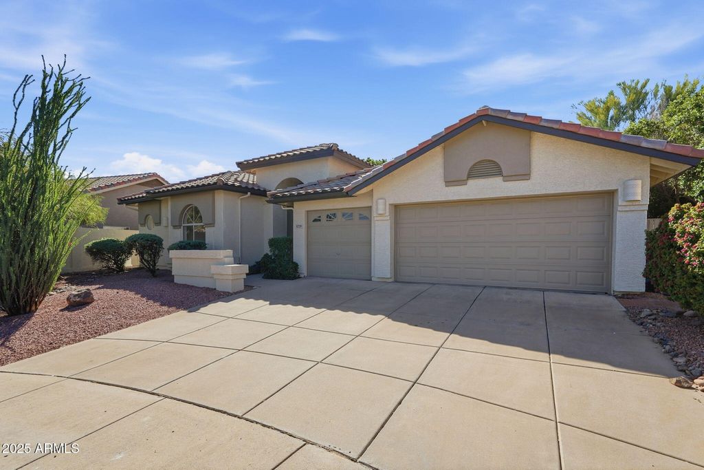 Photo of 1729 E Marconi Avenue, Phoenix, AZ 85022 (MLS # 6937839)