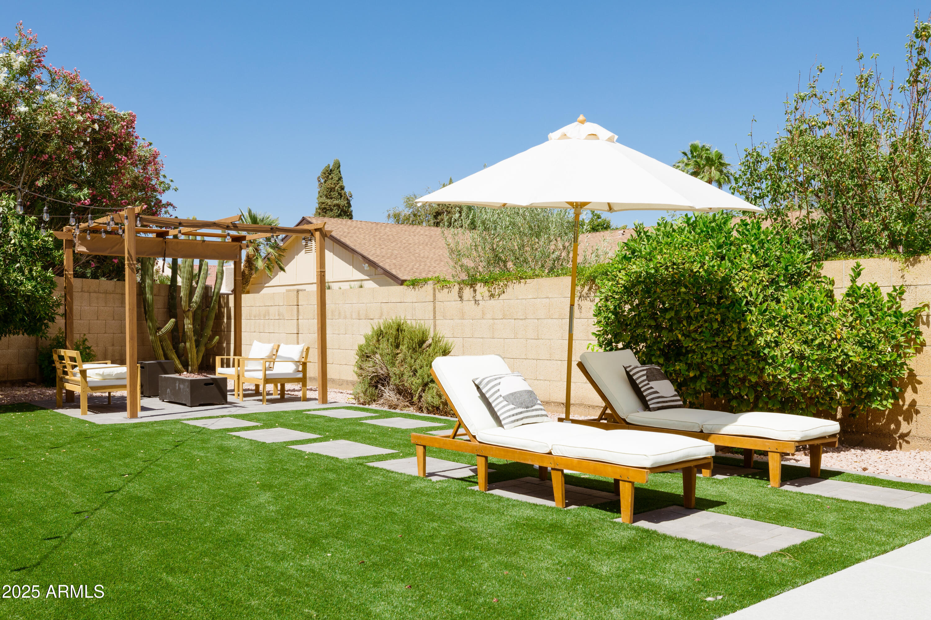 5226 E KATHLEEN Road