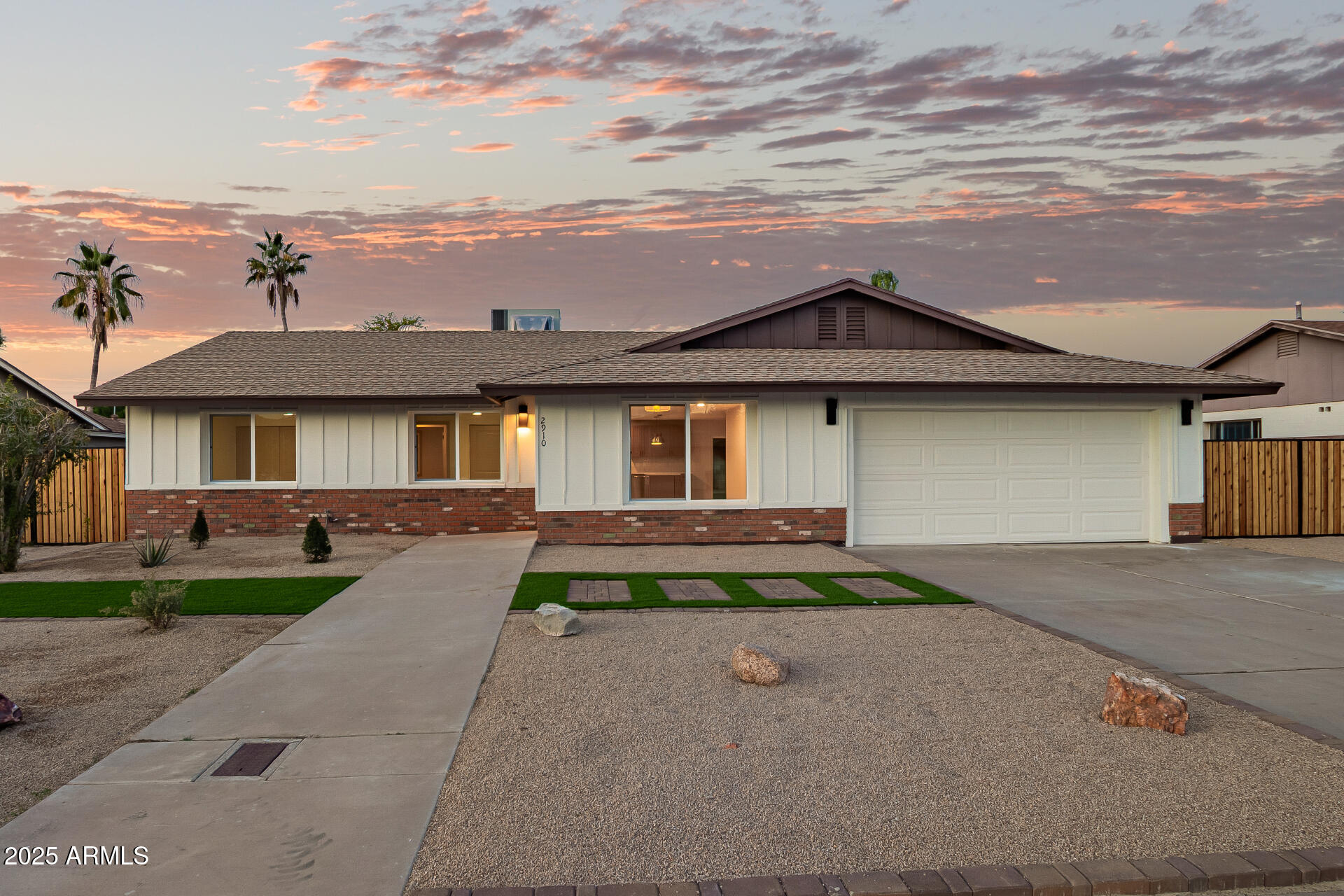 2910 W ANDERSON Drive