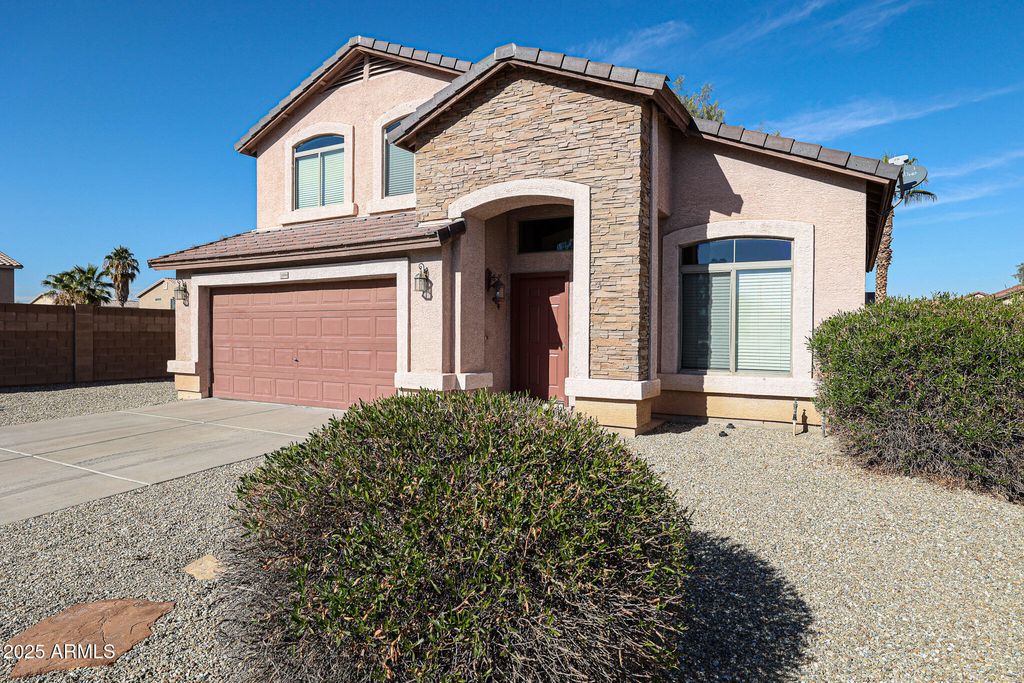 Photo of 15994 W Jackson Street, Goodyear, AZ 85338 (MLS # 6926135)