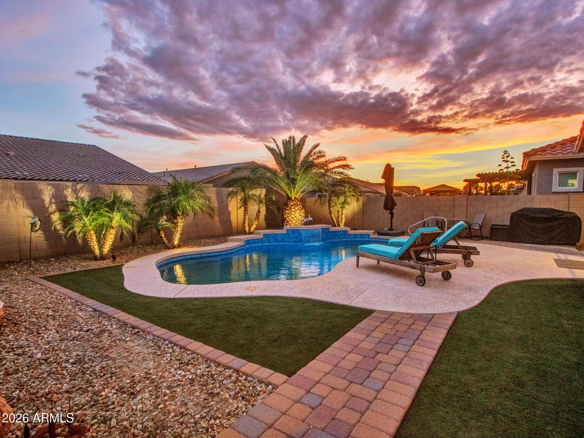 16385 W SOFT WIND Drive