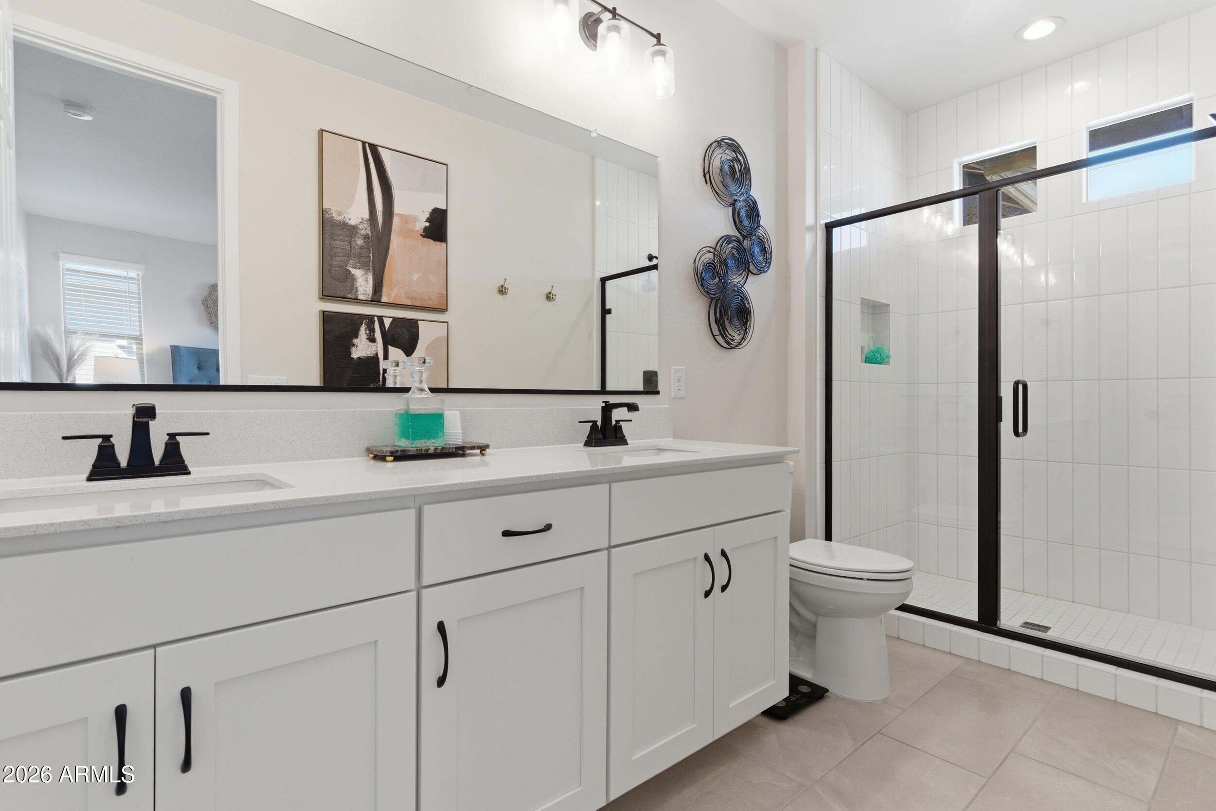 2930 N CLANTON Street