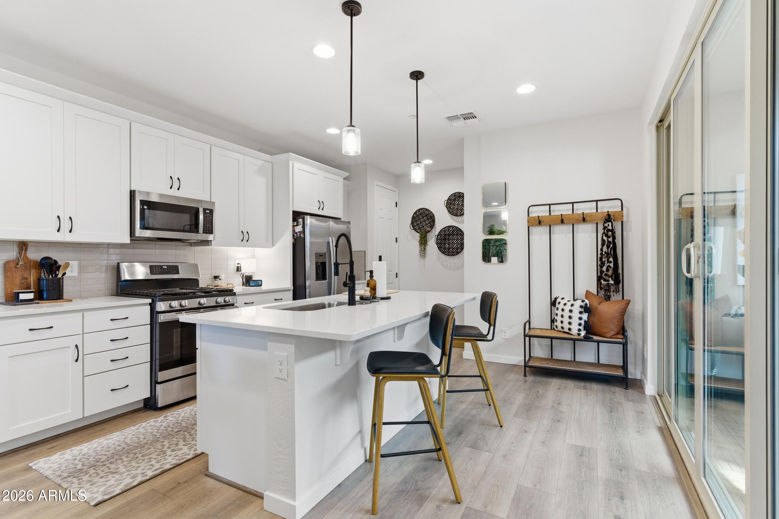 2930 N CLANTON Street