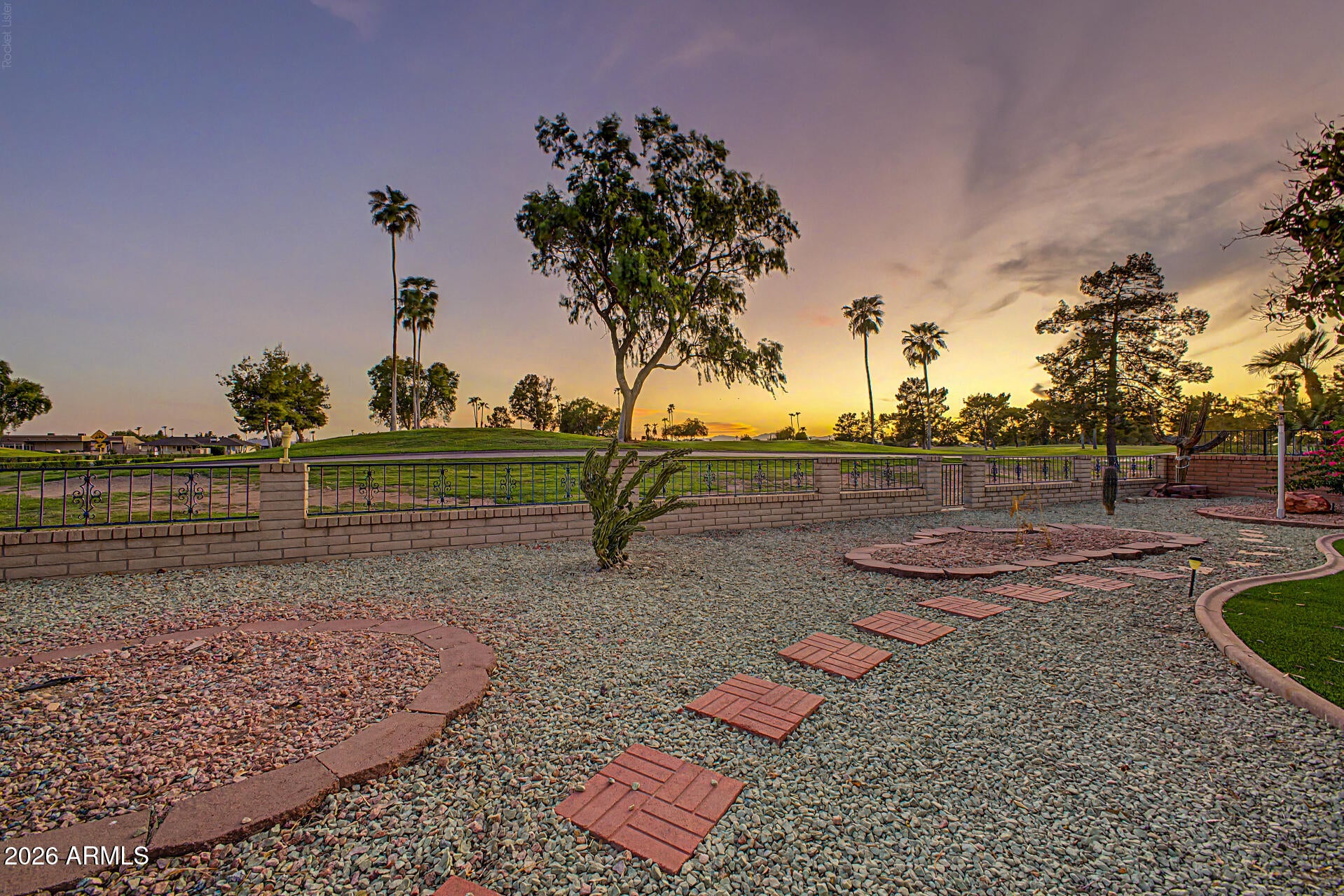 9507 W COUNTRY CLUB Drive