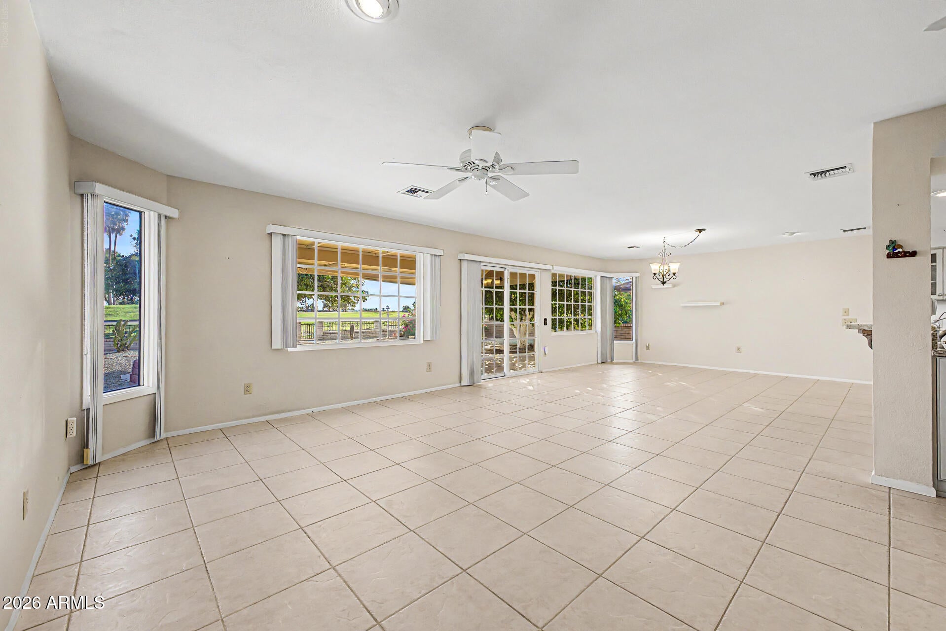 9507 W COUNTRY CLUB Drive