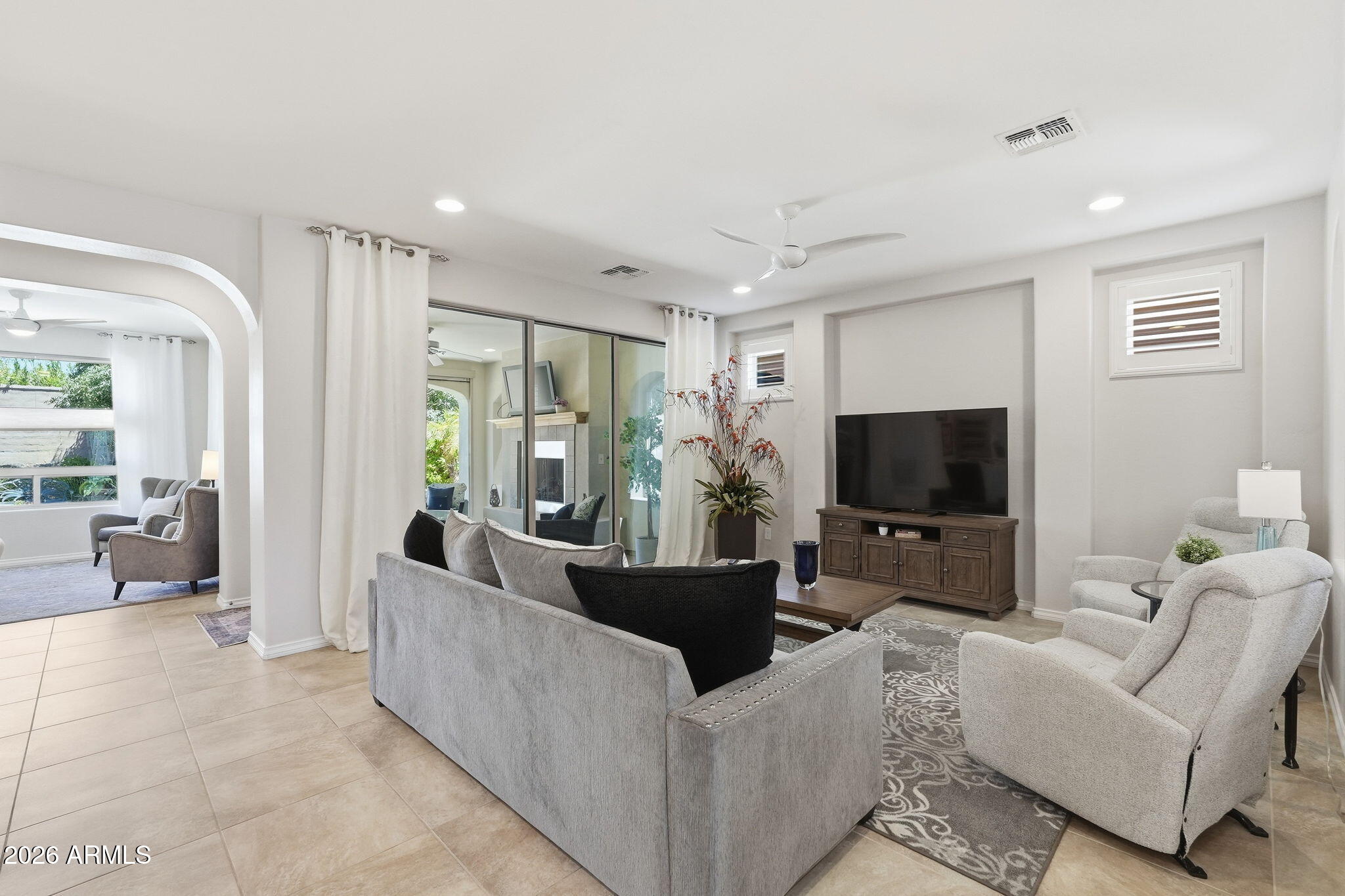 504 E VESPER Trail