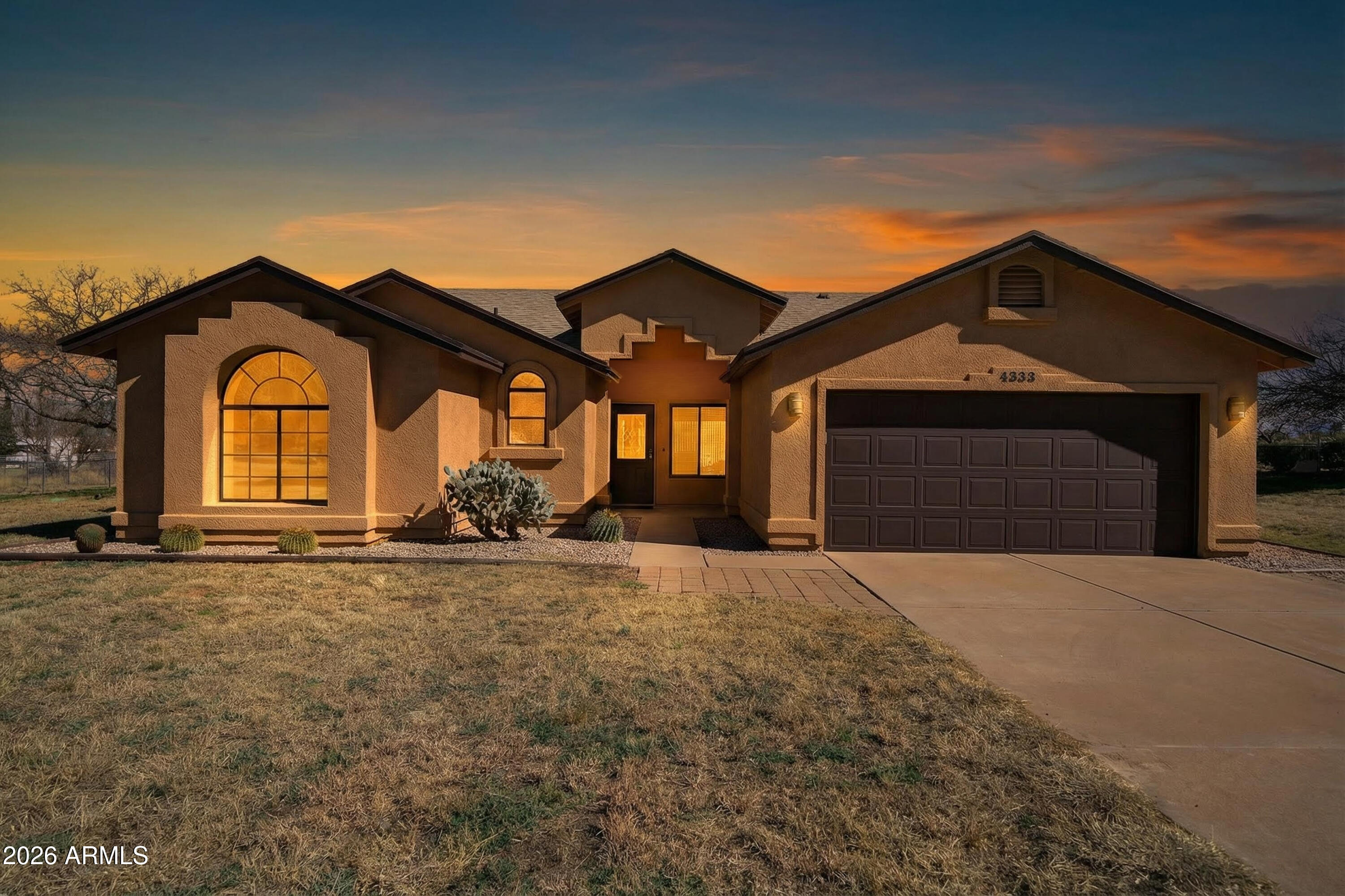 4833 S LAGUNA Avenue