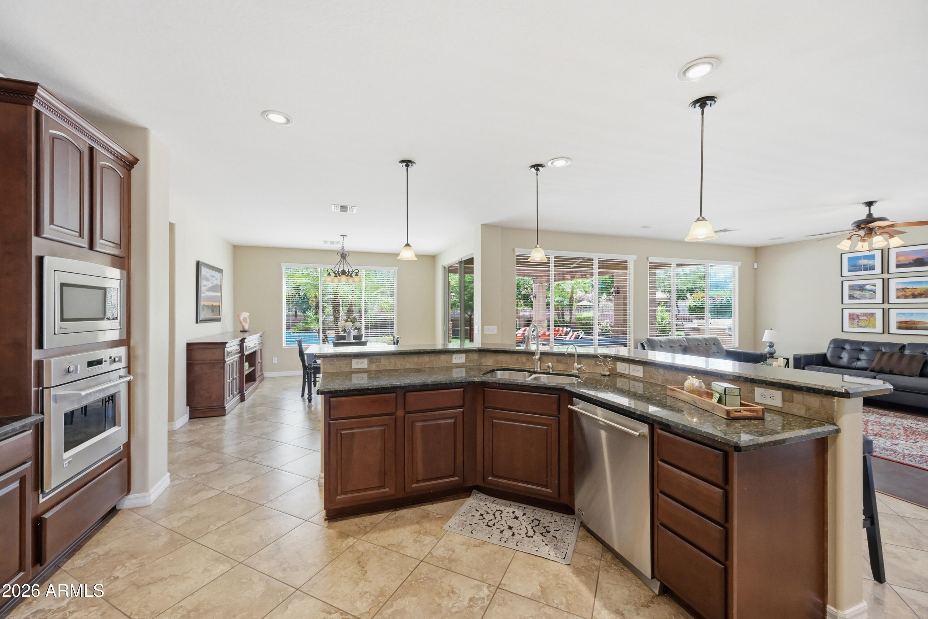 GENEVA ESTATES - Residential