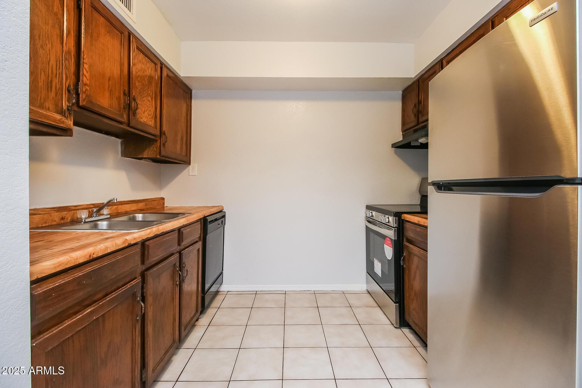 1050 W University Drive Apt 201