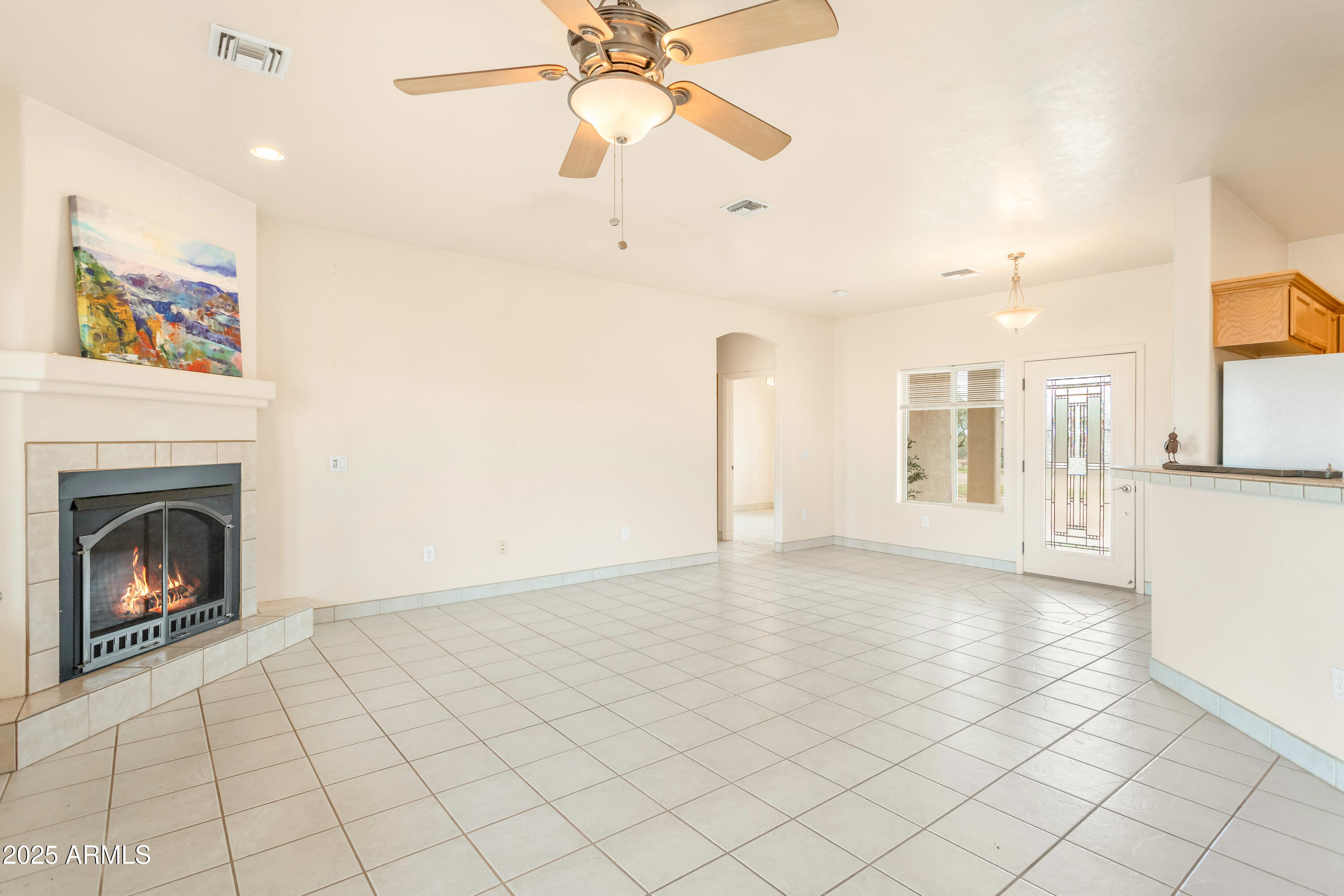 2537 N EUPHORIA Lane