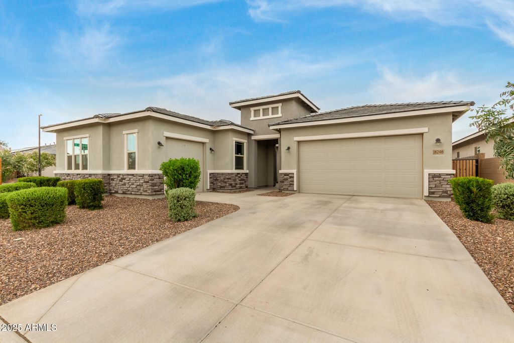 Photo of 18246 W Pasadena Avenue, Litchfield Park, AZ 85340 (MLS # 6895917)