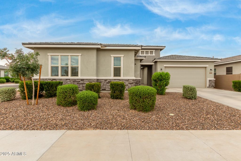 Photo of 18246 W Pasadena Avenue, Litchfield Park, AZ 85340 (MLS # 6895917)