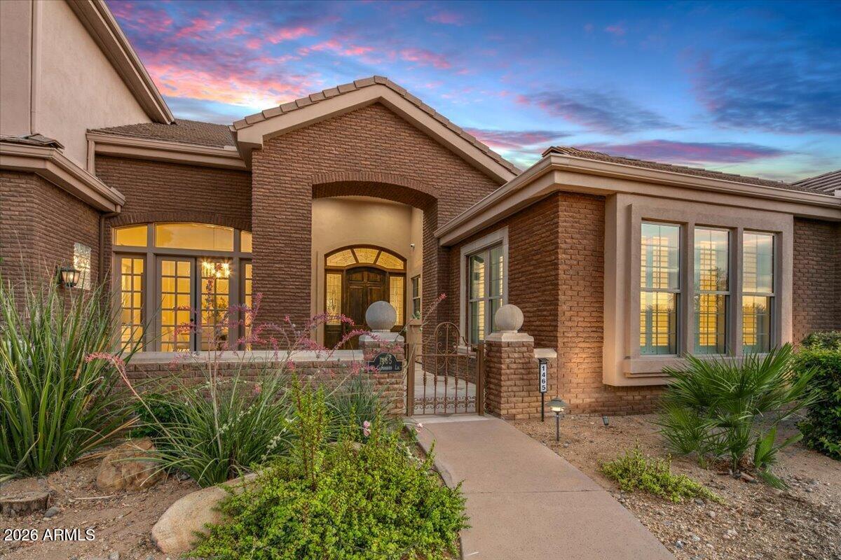 1465 W CARIBBEAN Lane
