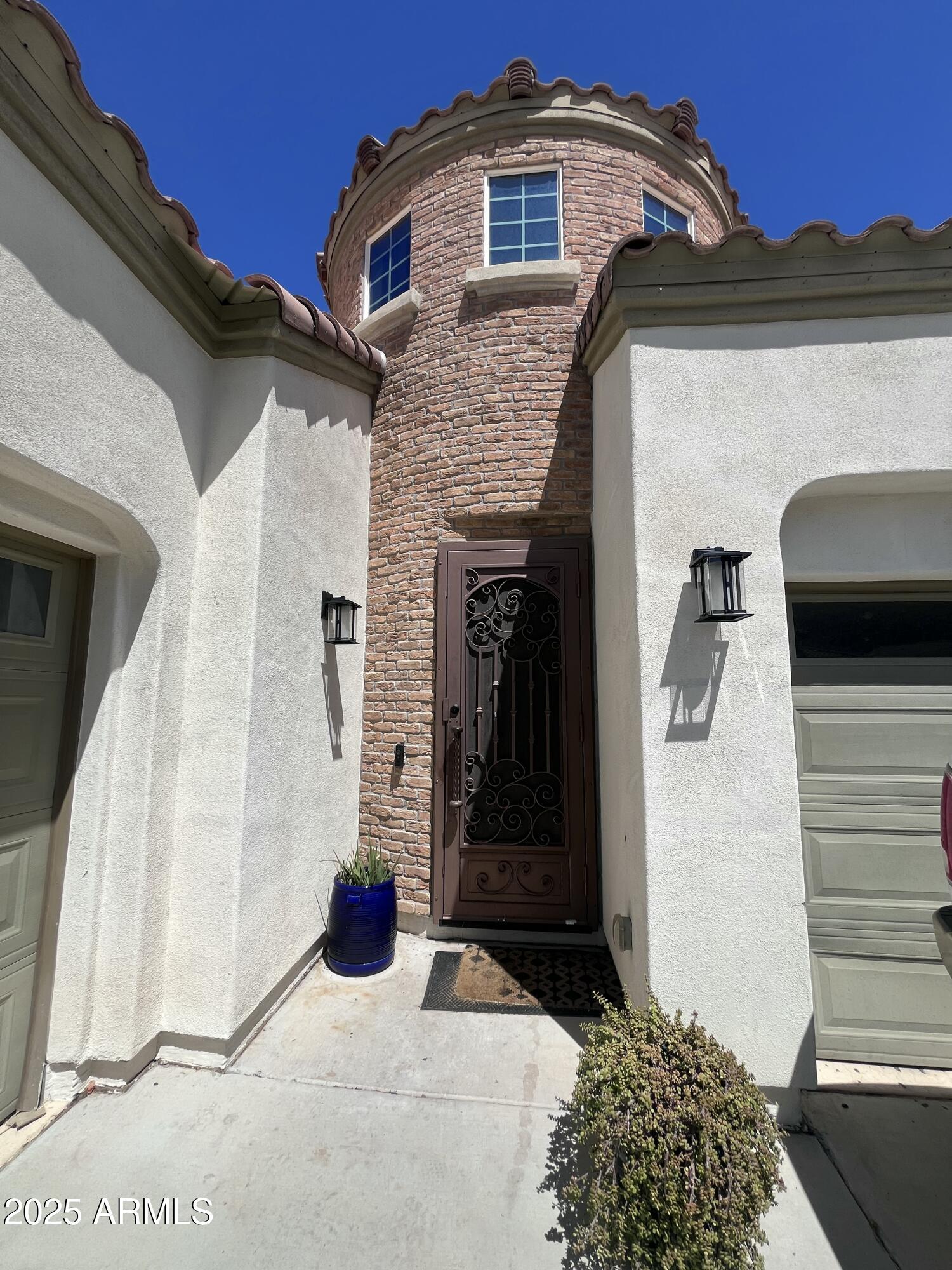 514 E Pearce Road
