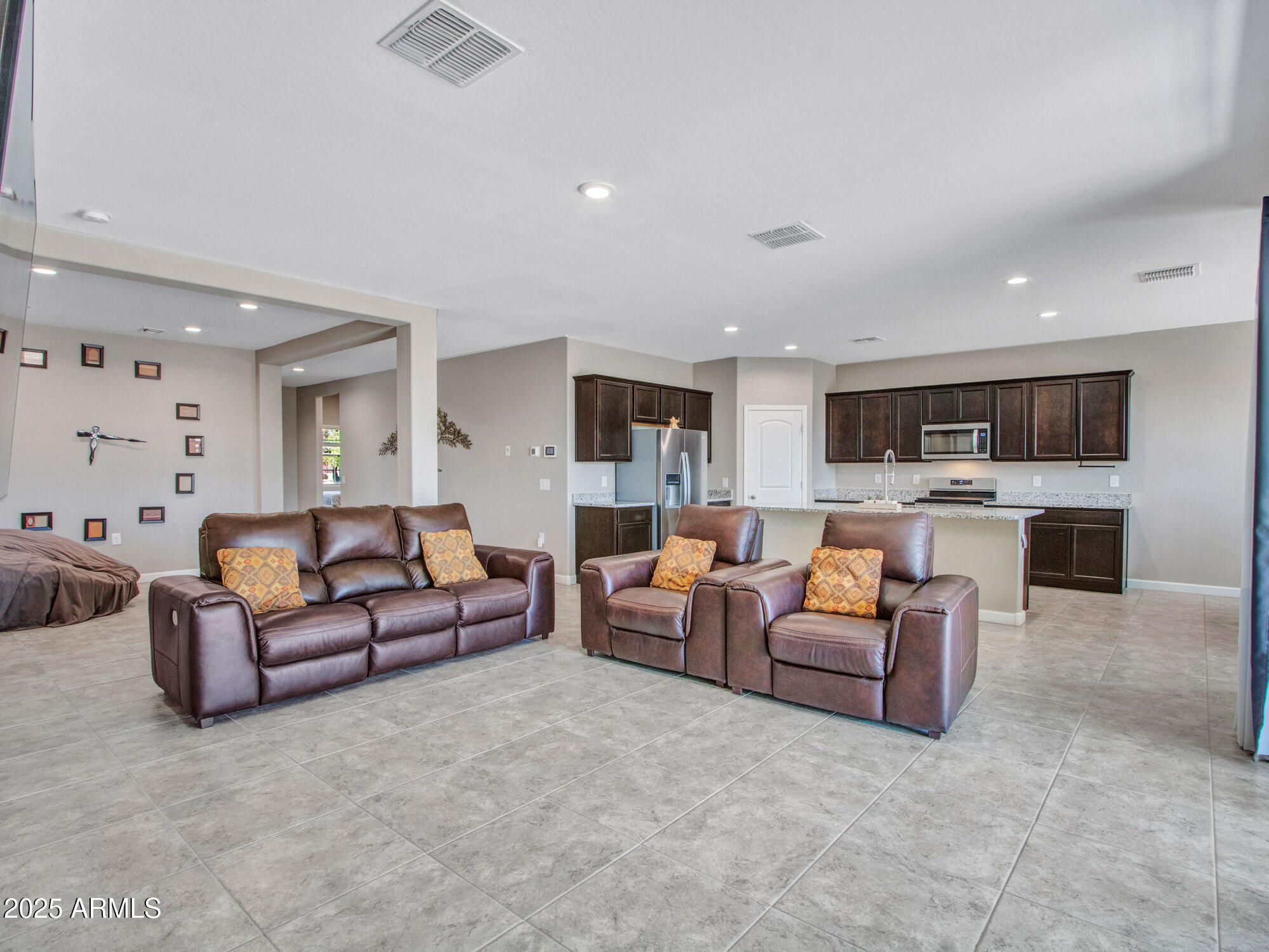 Buckeye, Arizona 85396, United States, 4 Bedrooms Bedrooms, ,3 BathroomsBathrooms,Residential,Active,107160