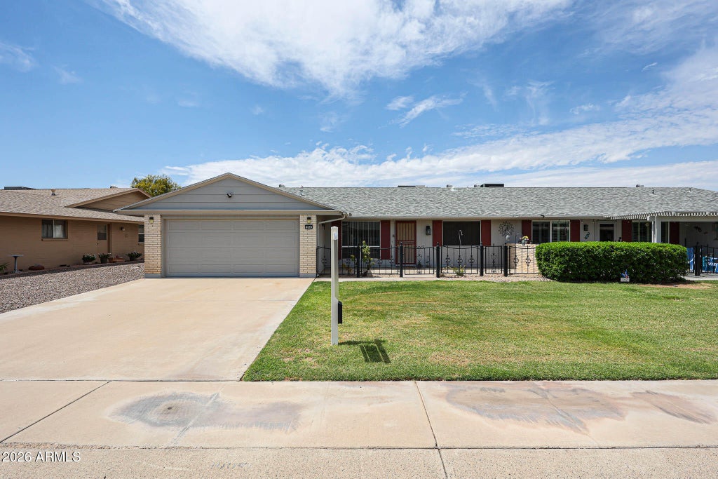 Photo of 10641 W Saratoga Circle, Sun City, AZ 85351 (MLS # 7060554)