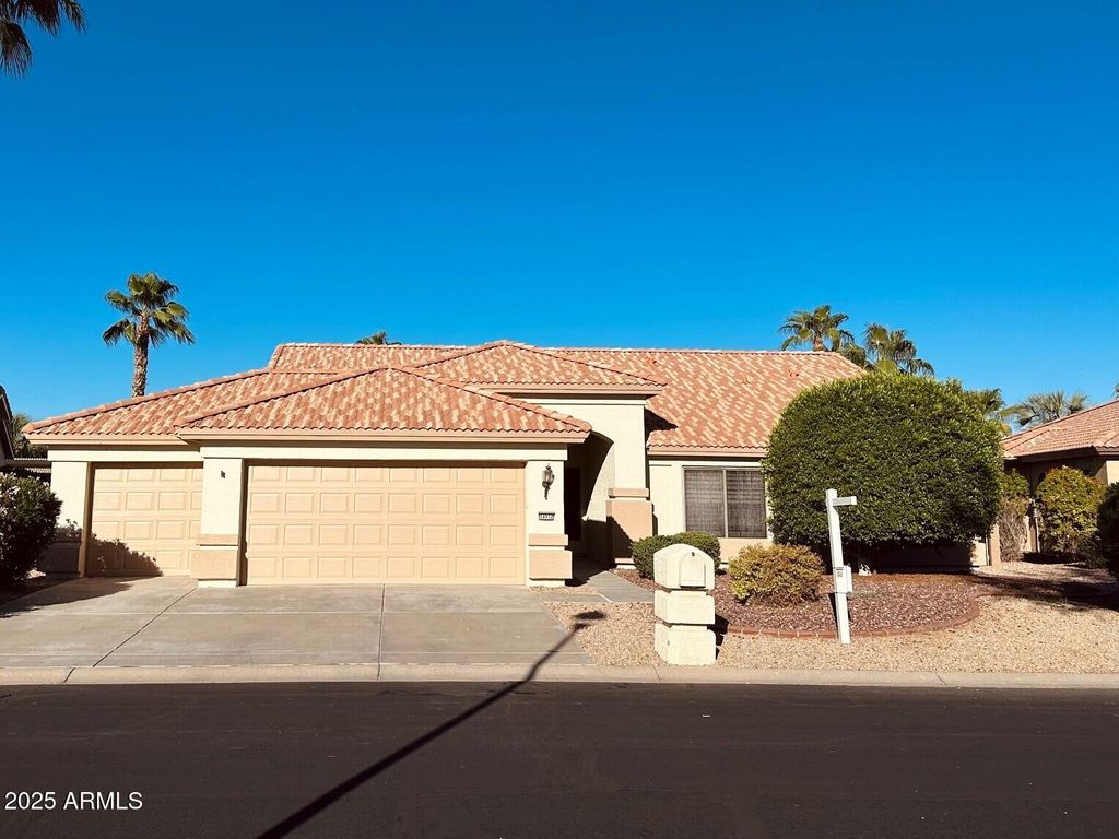 Photo of 14932 W Whitton Avenue, Goodyear, AZ 85395 (MLS # 6922956)