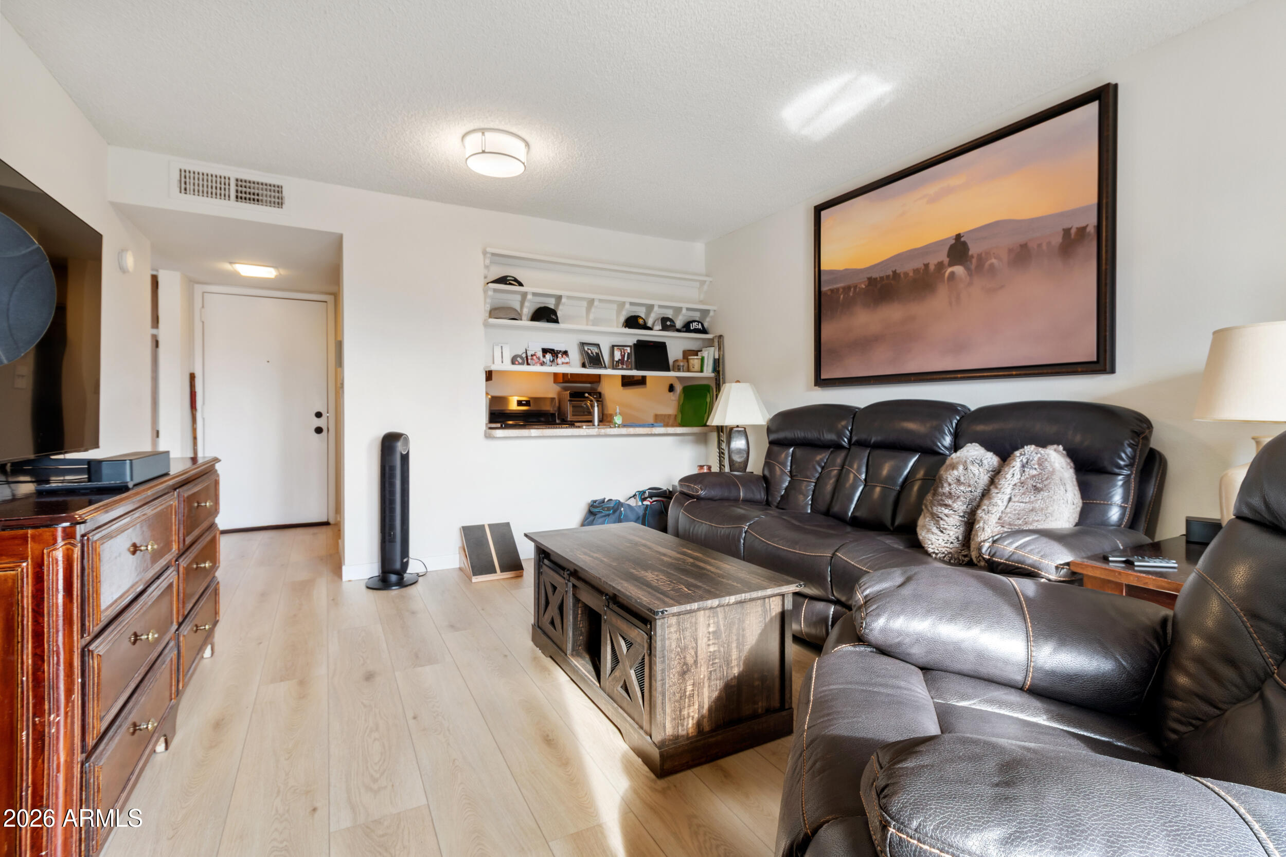 3033 E DEVONSHIRE Avenue 2009