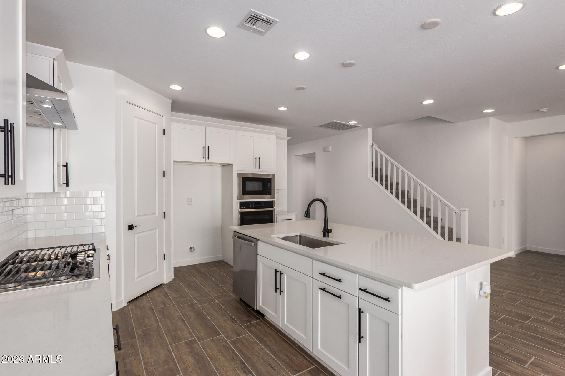 15884 W MIAMI Street