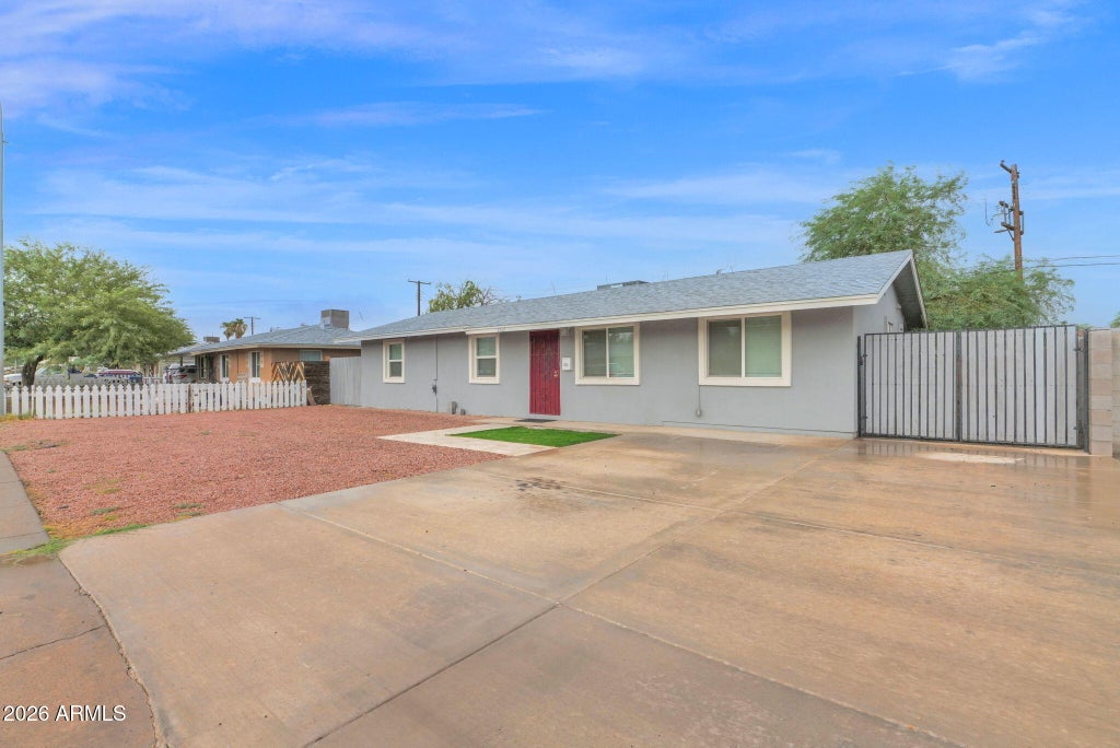 Photo of 2021 E 10th Street, Tempe, AZ 85281 (MLS # 7086589)