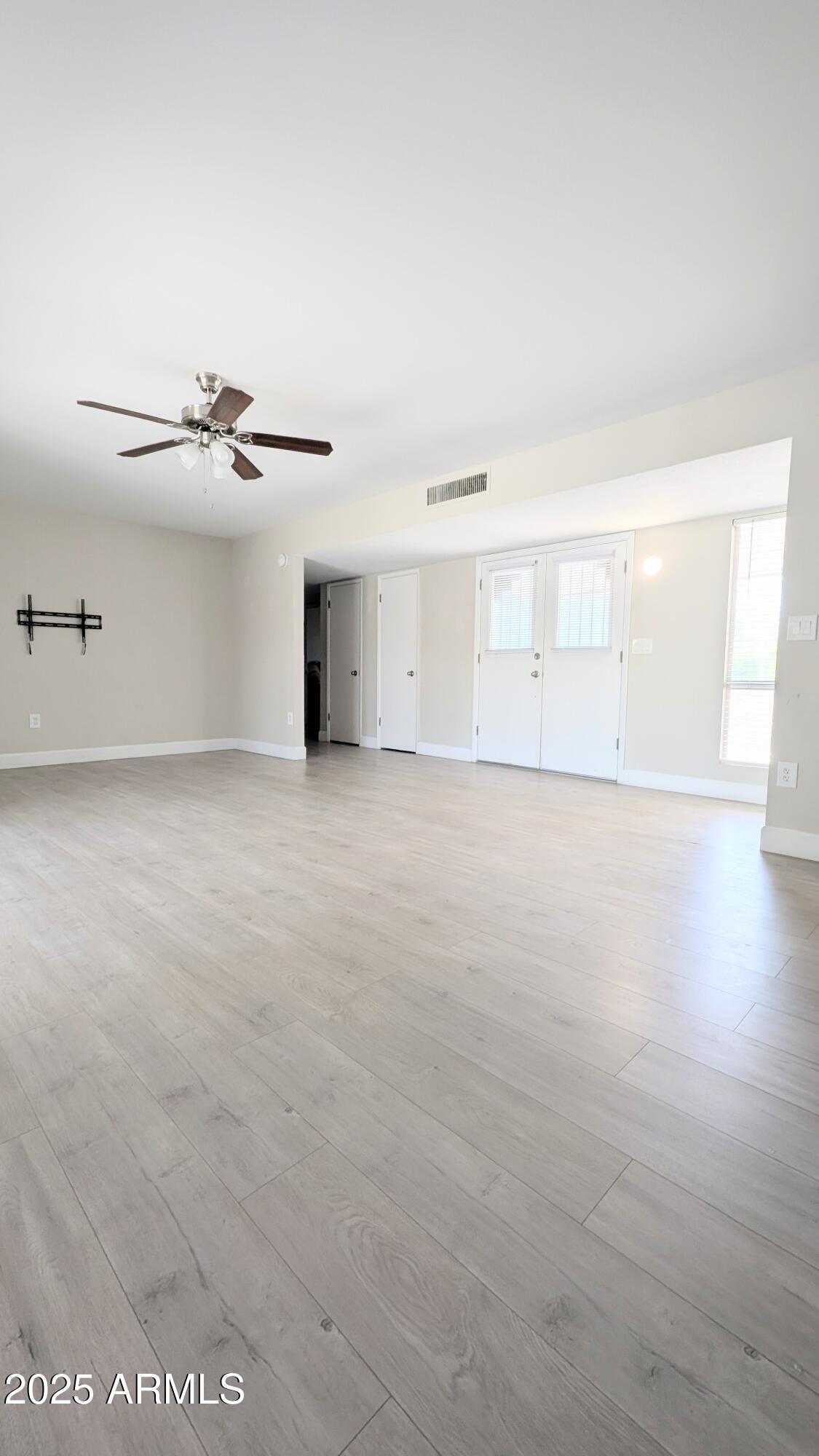 10510 W CAMDEN Avenue