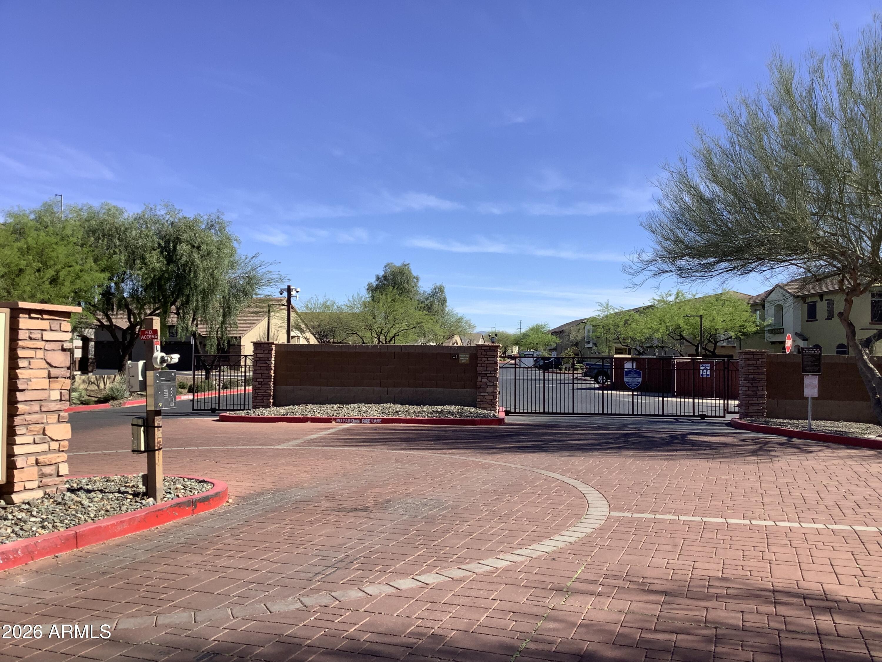 2725 E Mine Creek Road 2192