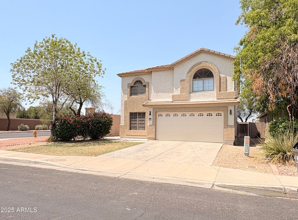 Photo of 10562 W Alvarado Road, Avondale, AZ 85392 (MLS # 6895106)