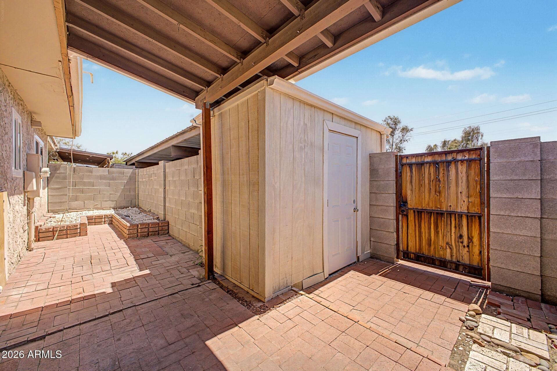 CASITA MARIE TOWNHOUSES - Residential