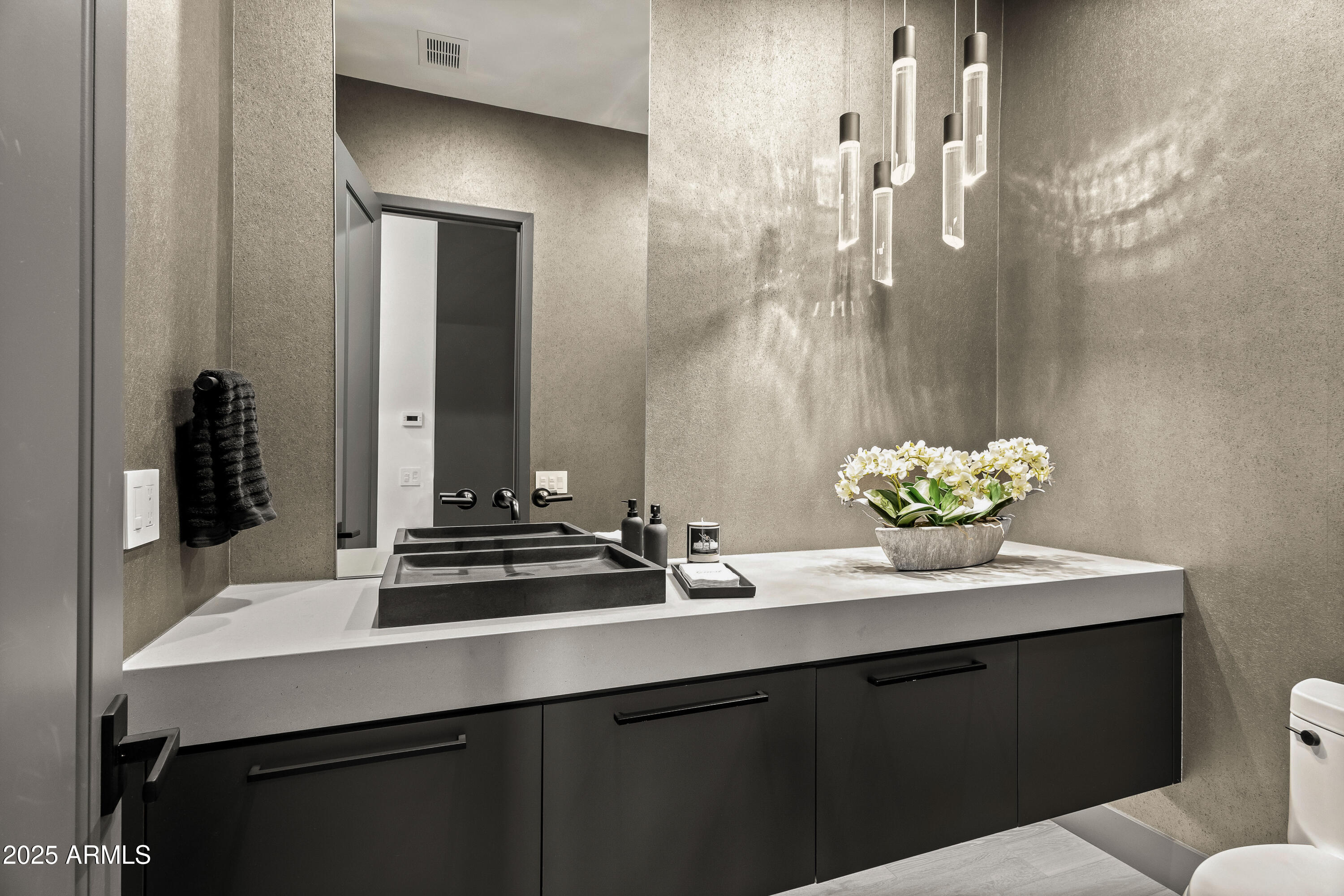 DC RANCH - Residential