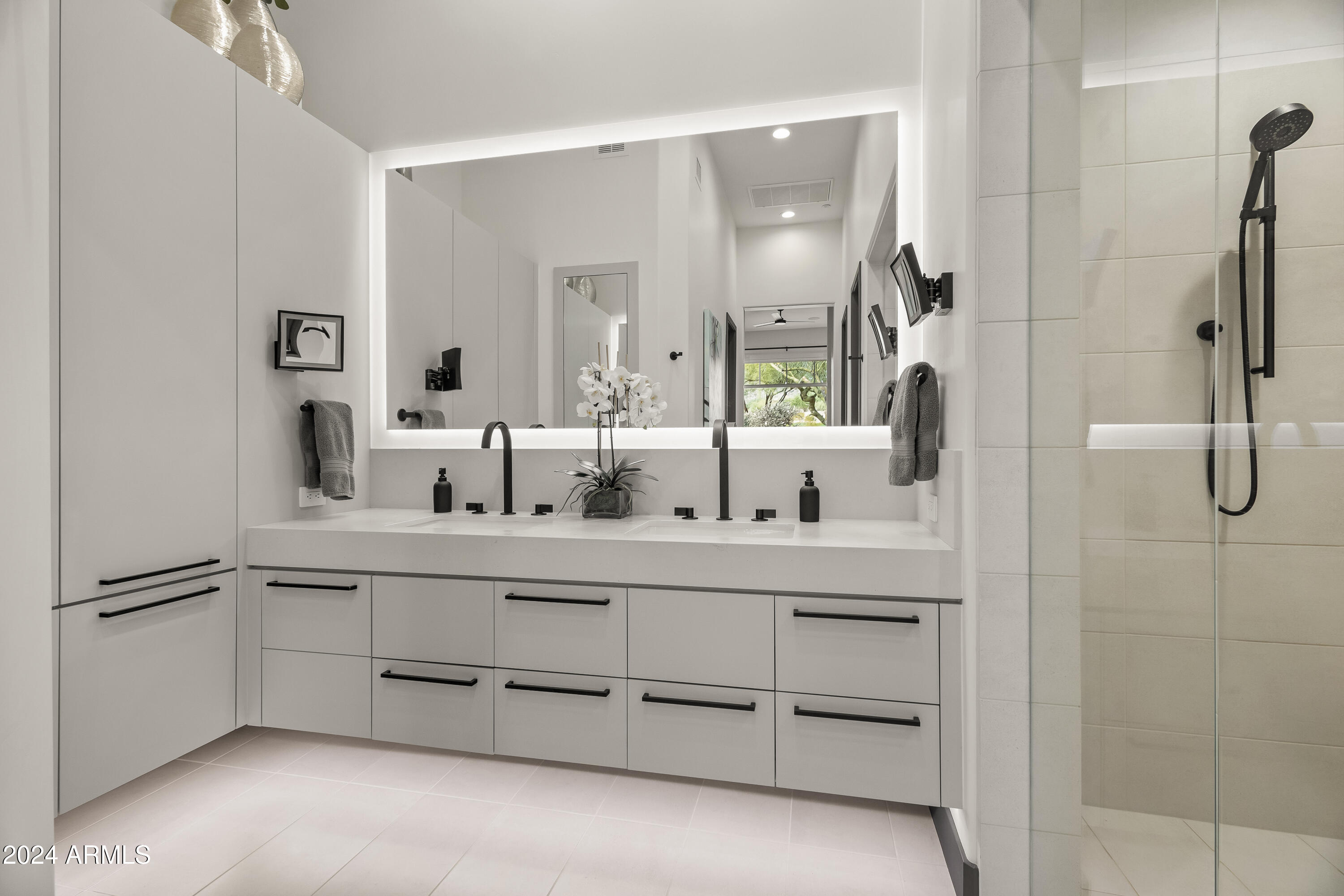 DC RANCH - Residential