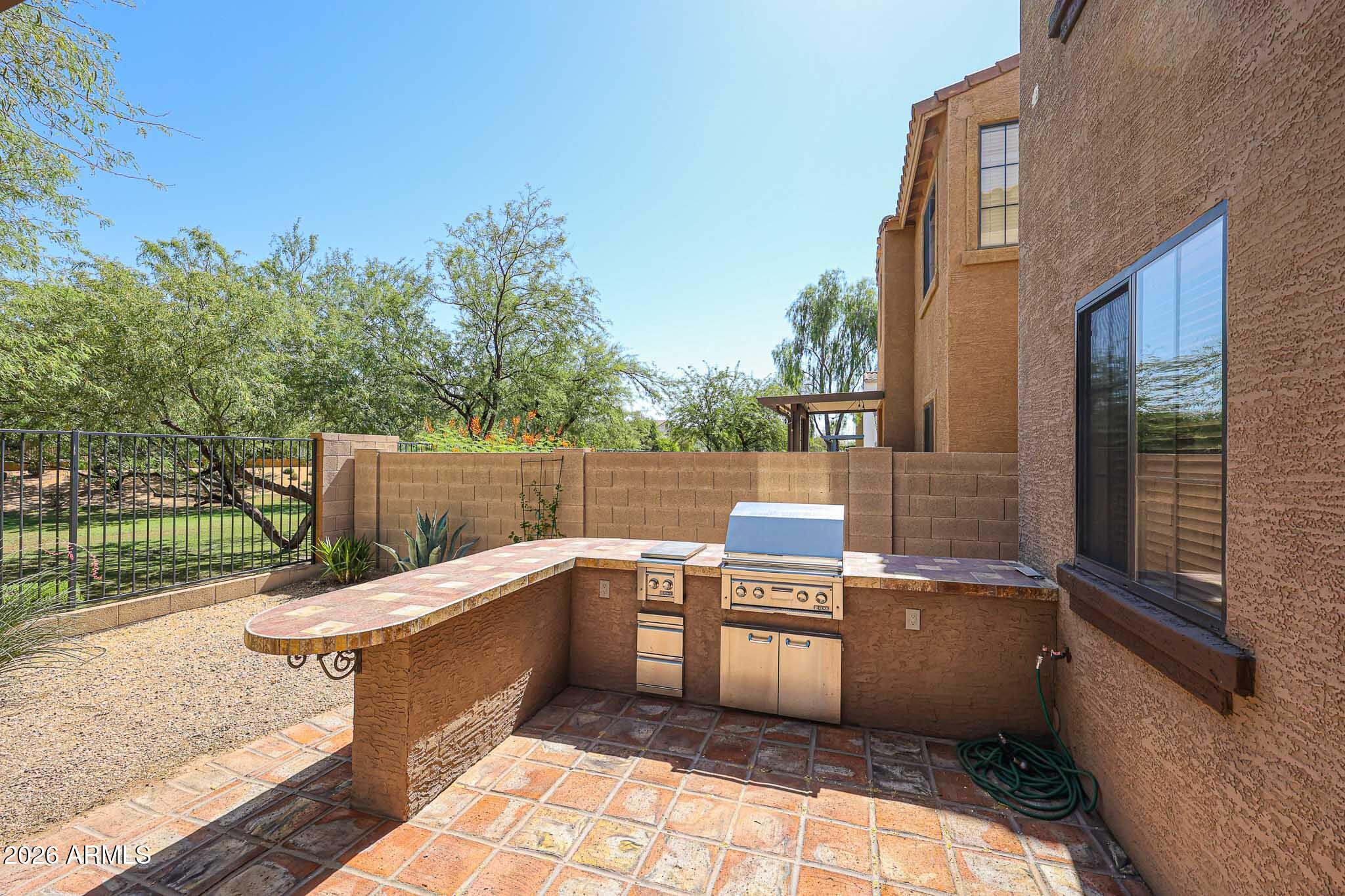 2390 W JAKE Haven