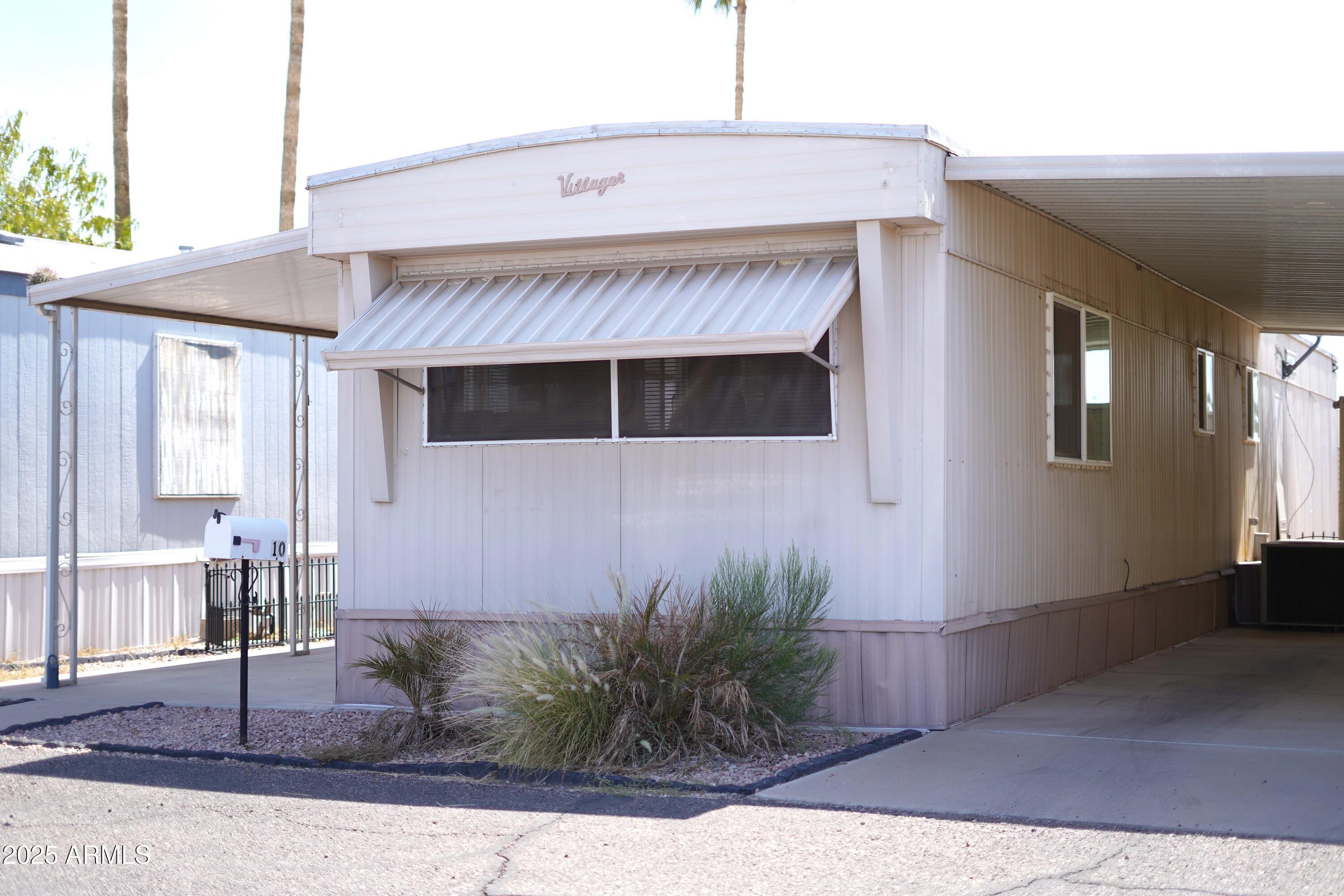 345 S 58th Street 10