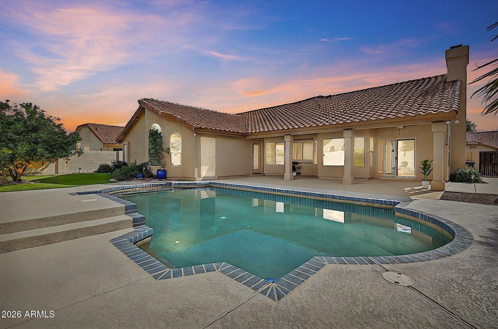 Photo of 1620 W Hackberry Drive, Chandler, AZ 85248 (MLS # 6992208)