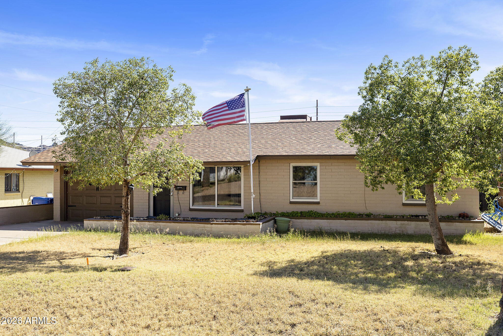 823 E IRONWOOD Drive