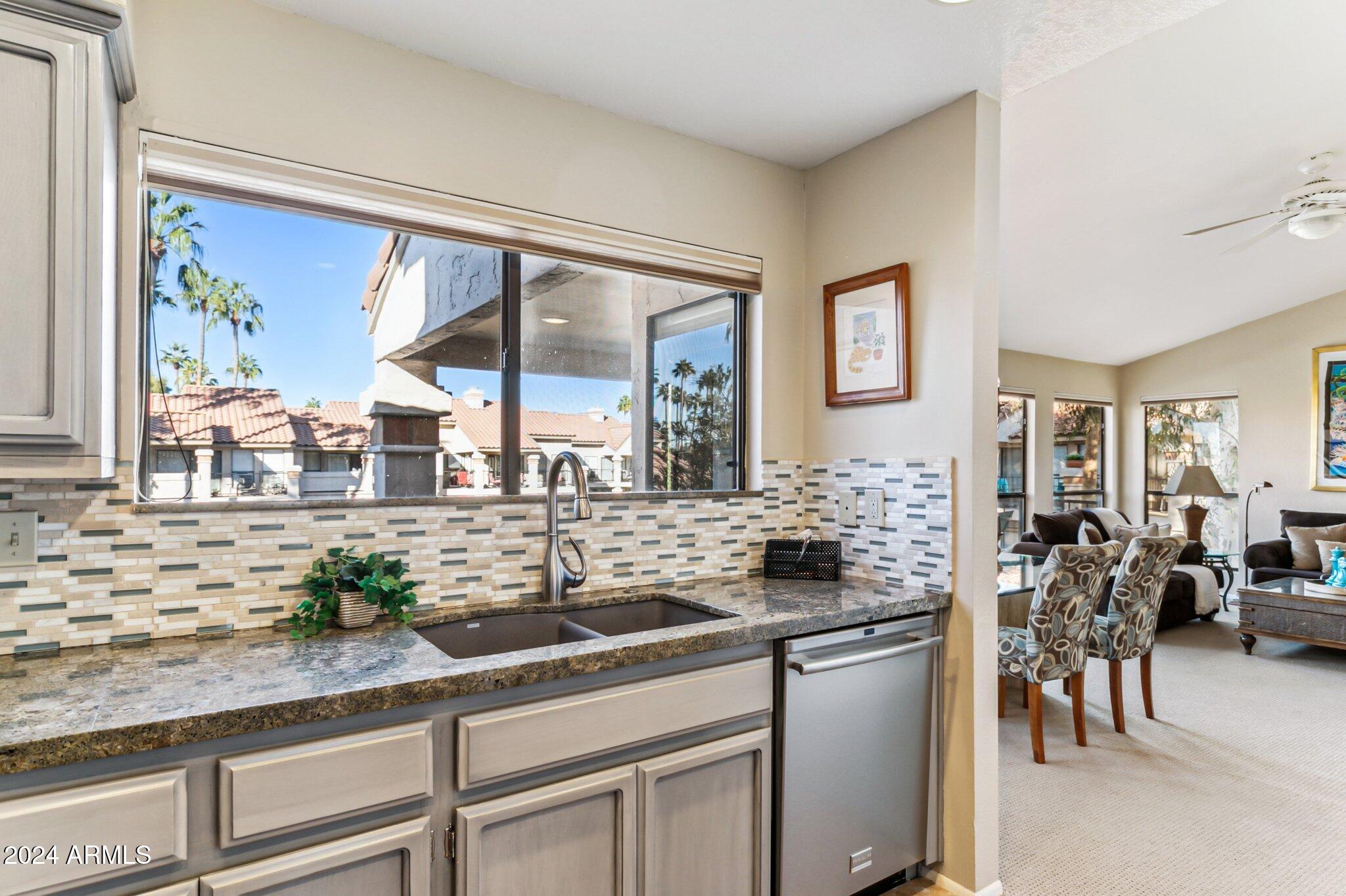 9707 E MOUNTAIN VIEW Road 2440