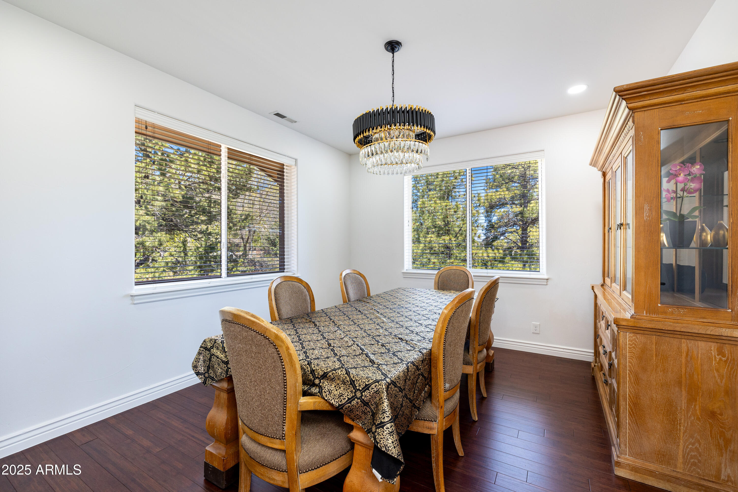 4241 E Broken Rock Loop