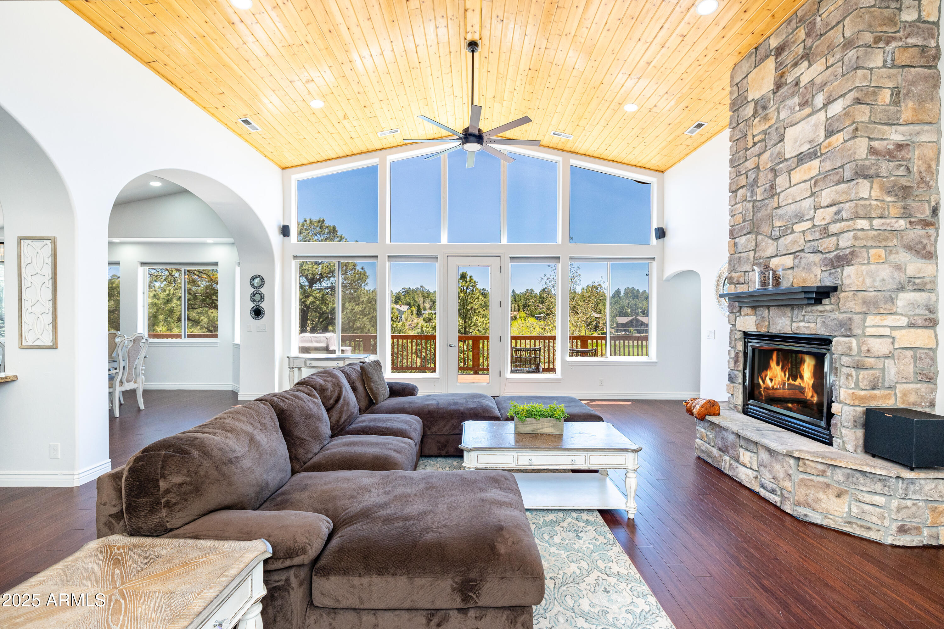 4241 E Broken Rock Loop