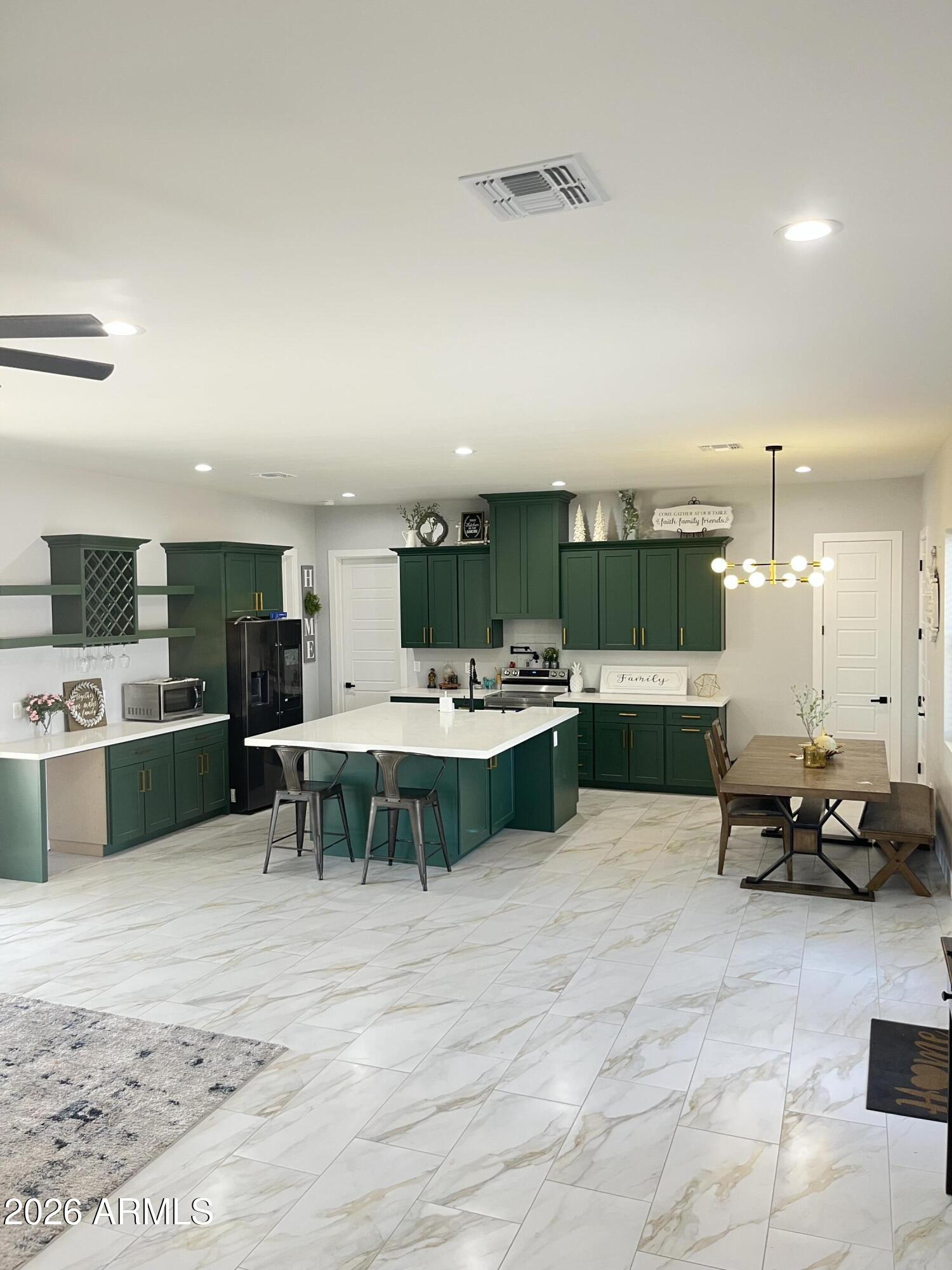 1353 W SUPERSTITION Boulevard