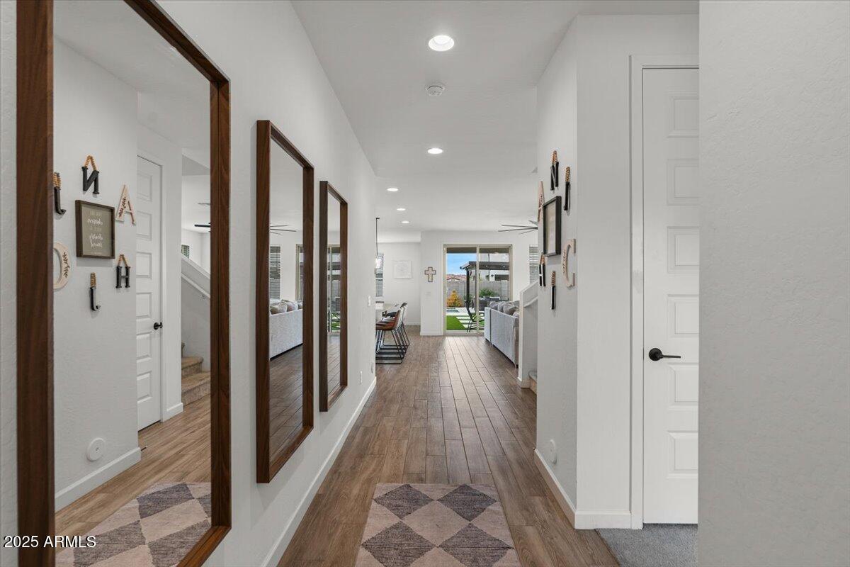 9740 E SEISMIC Avenue