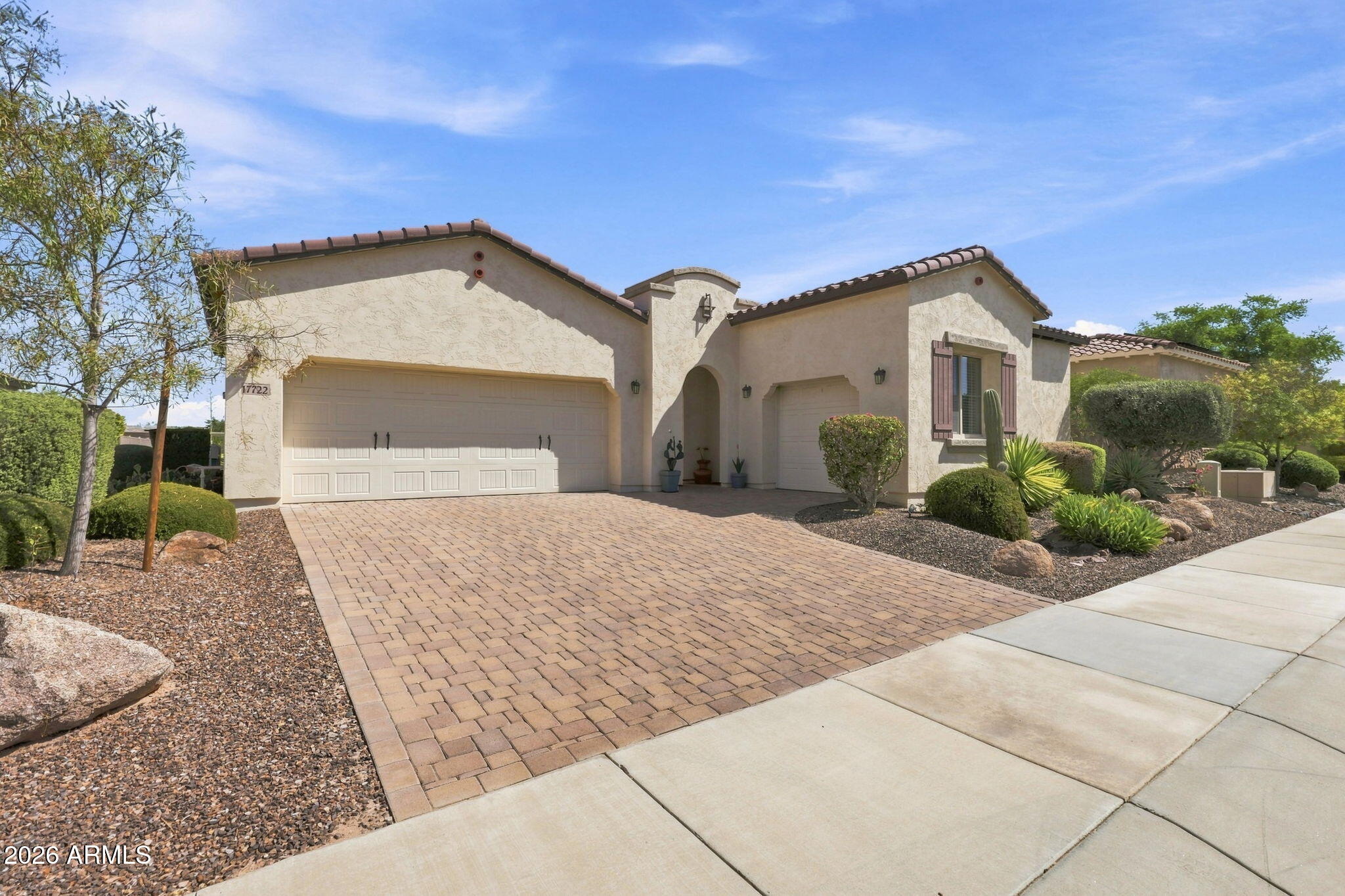 17722 W COTTONWOOD Lane