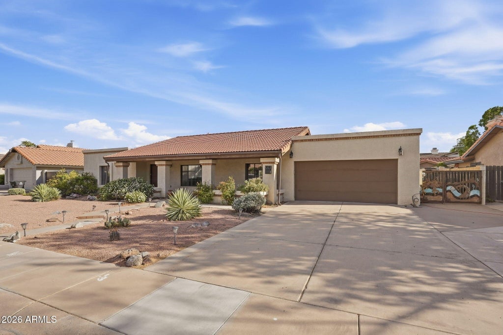 Photo of 1023 E Derby Drive, Tempe, AZ 85284 (MLS # 7081935)