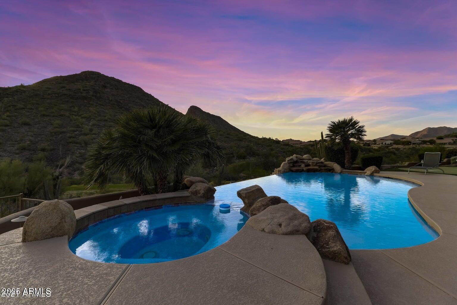 9628 N SOLITUDE Canyon